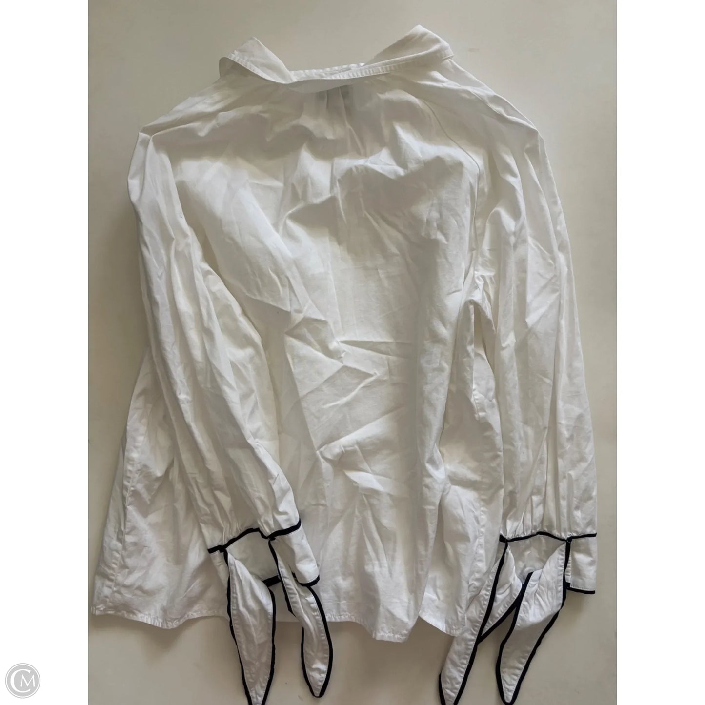 Top Long Sleeve By Crown And Ivy In White, Size: Xl