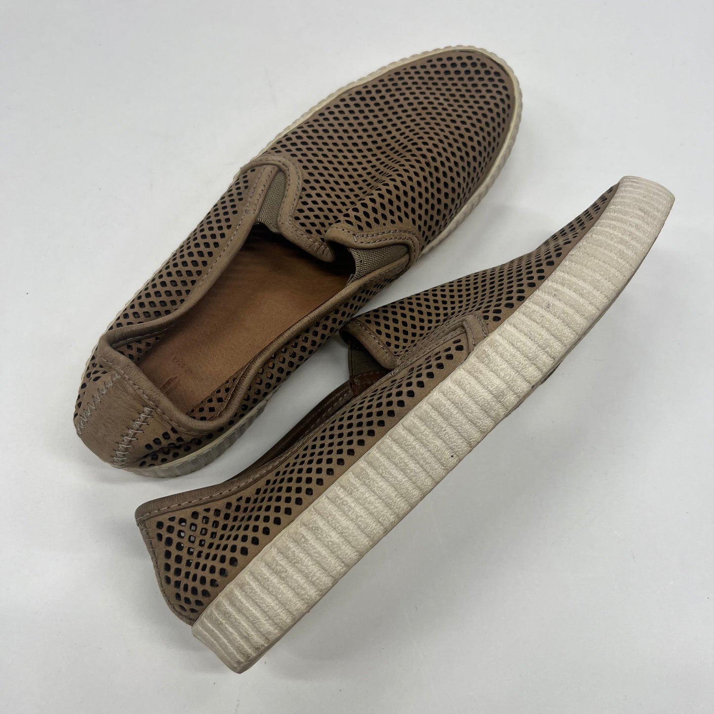 Tan Shoes Flats Espadrille Frye, Size 6.5