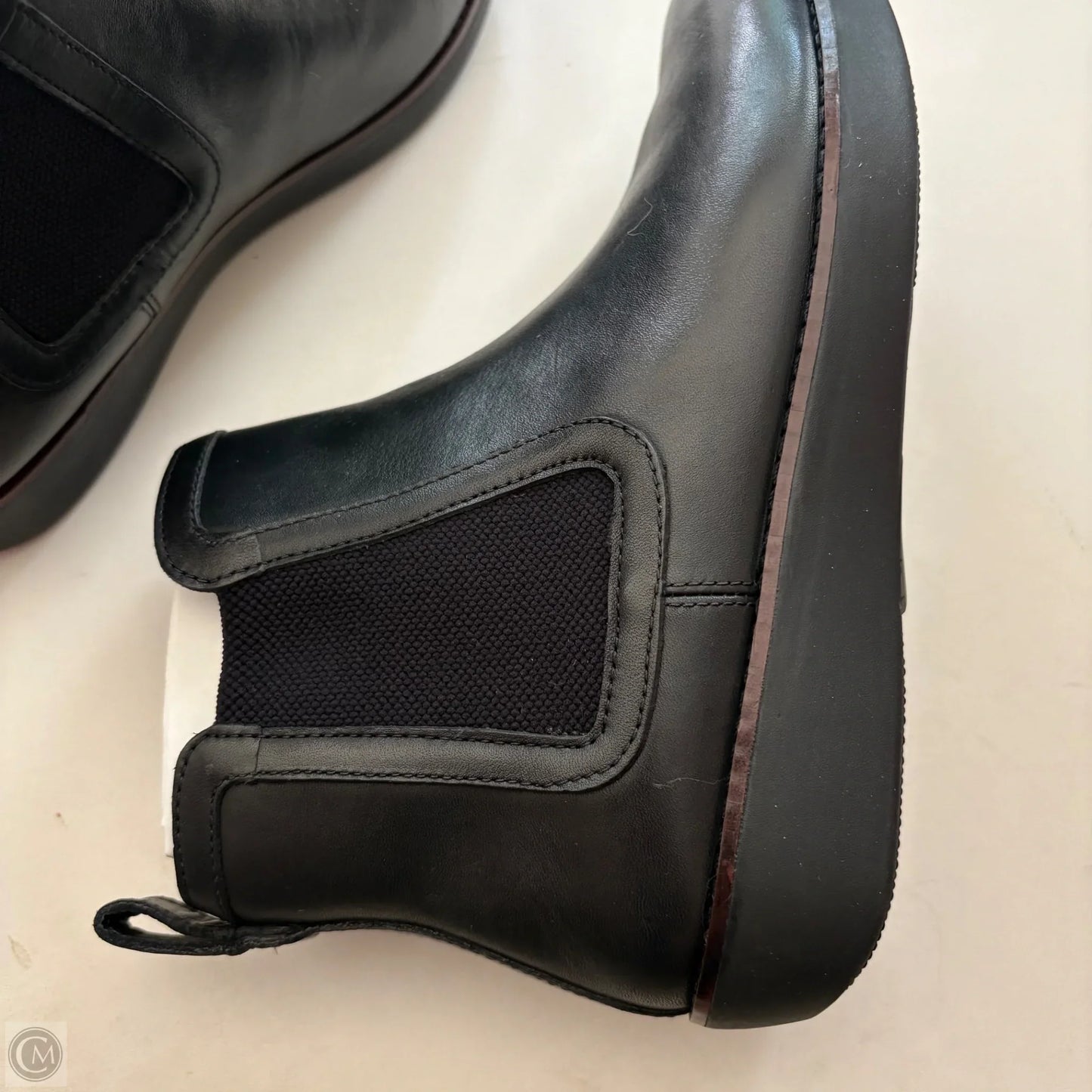 Boots Ankle Flats By Fitflop In Black, Size: 8