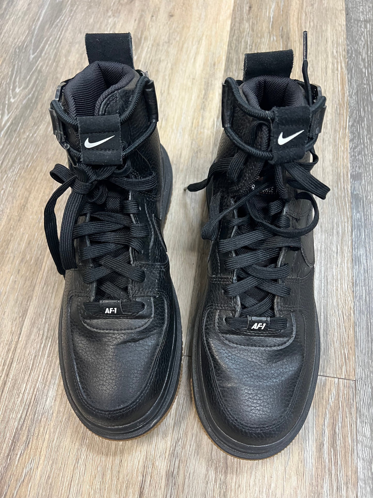Shoes Sneakers By Nike In Black, Size: 9