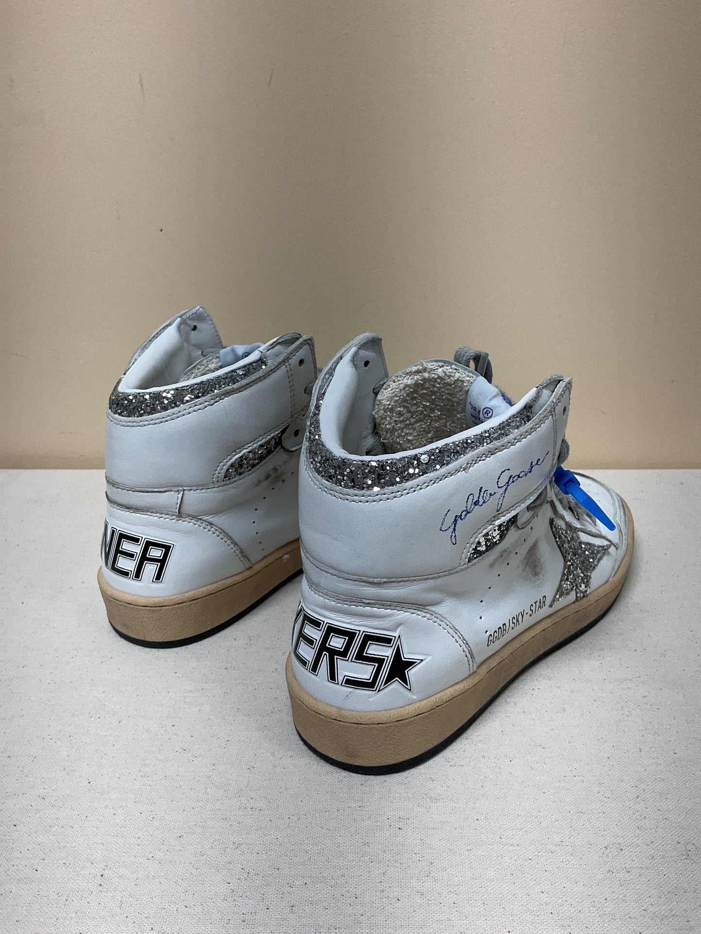 Shoes Luxury Designer By Golden Goose In White, Size:7