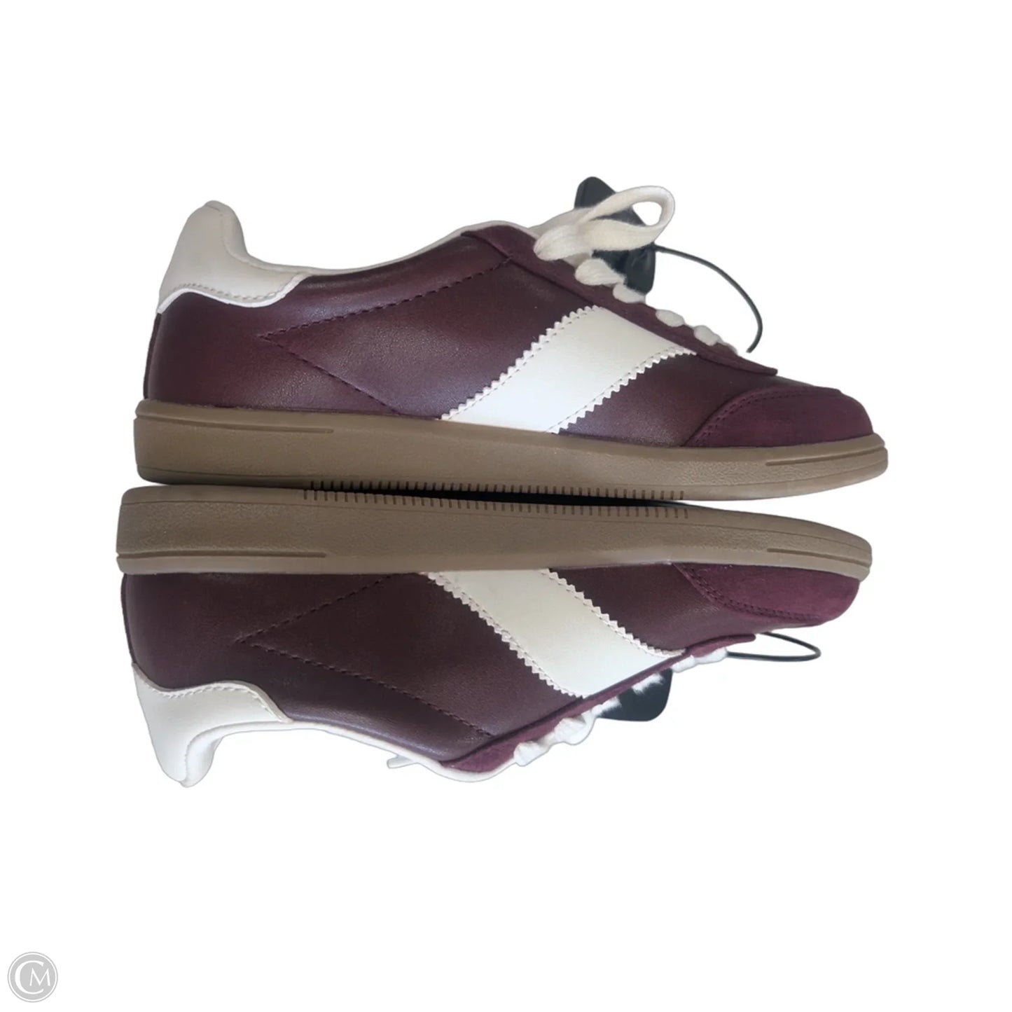 Shoes Sneakers By Universal Thread In Maroon, Size: 6
