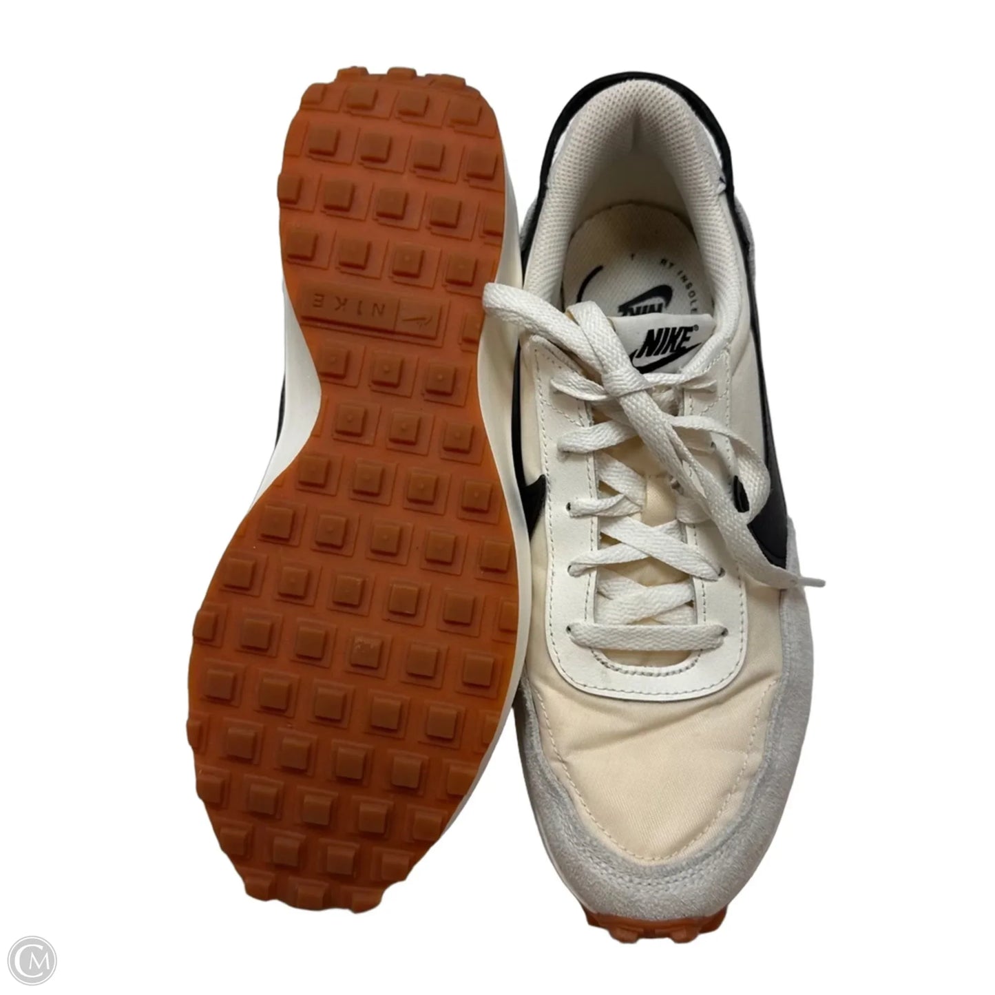 Shoes Sneakers By Nike In Beige, Size: 9
