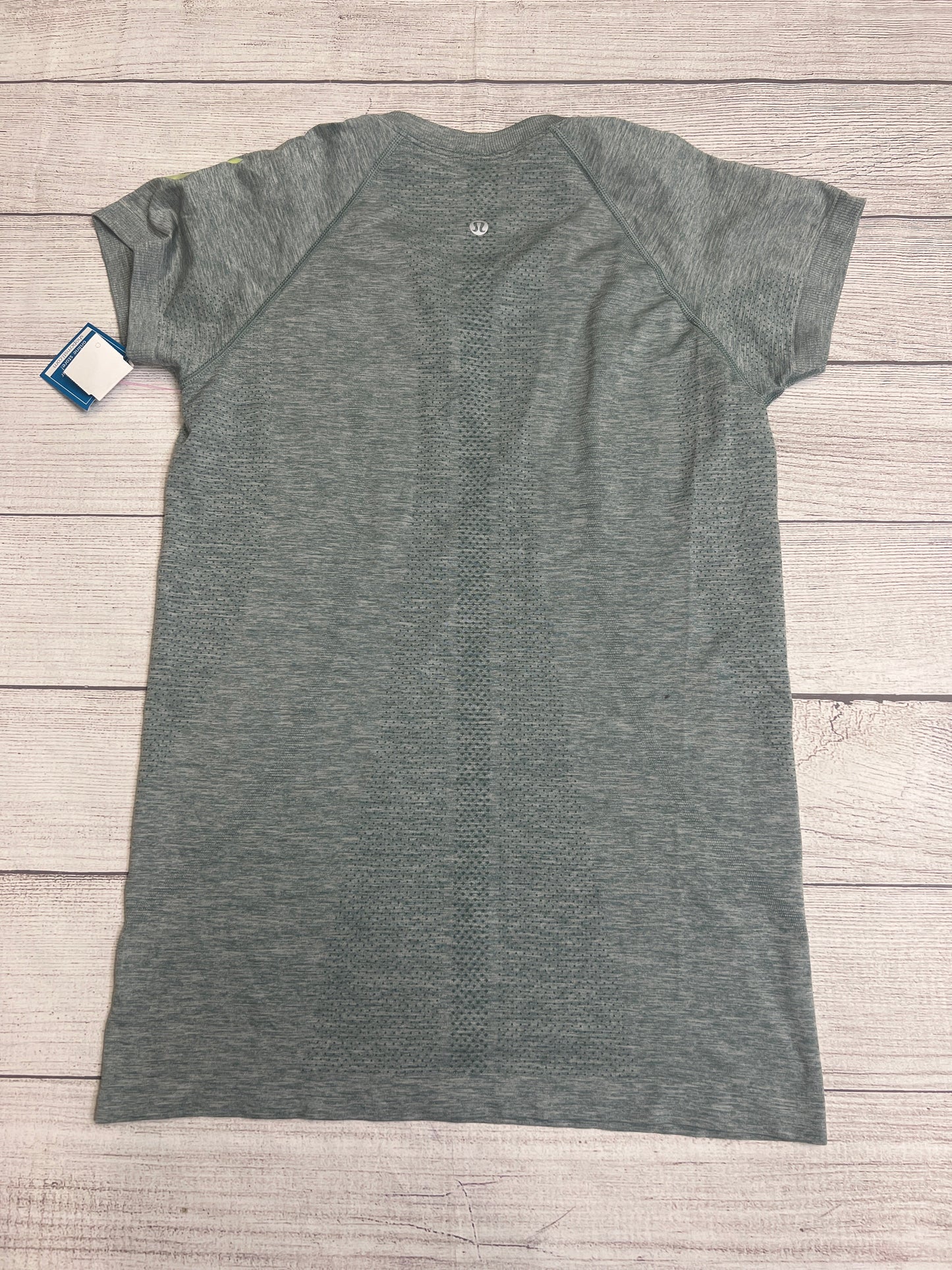 Athletic Top Short Sleeve By Lululemon Size: 8
