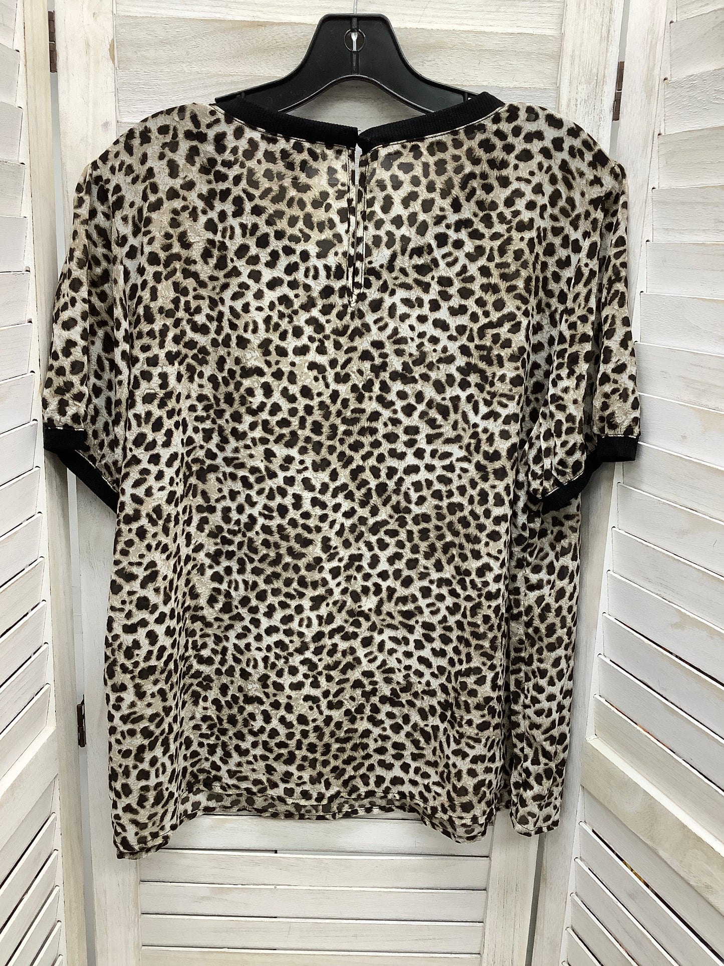 Top Short Sleeve By Torrid Size: L