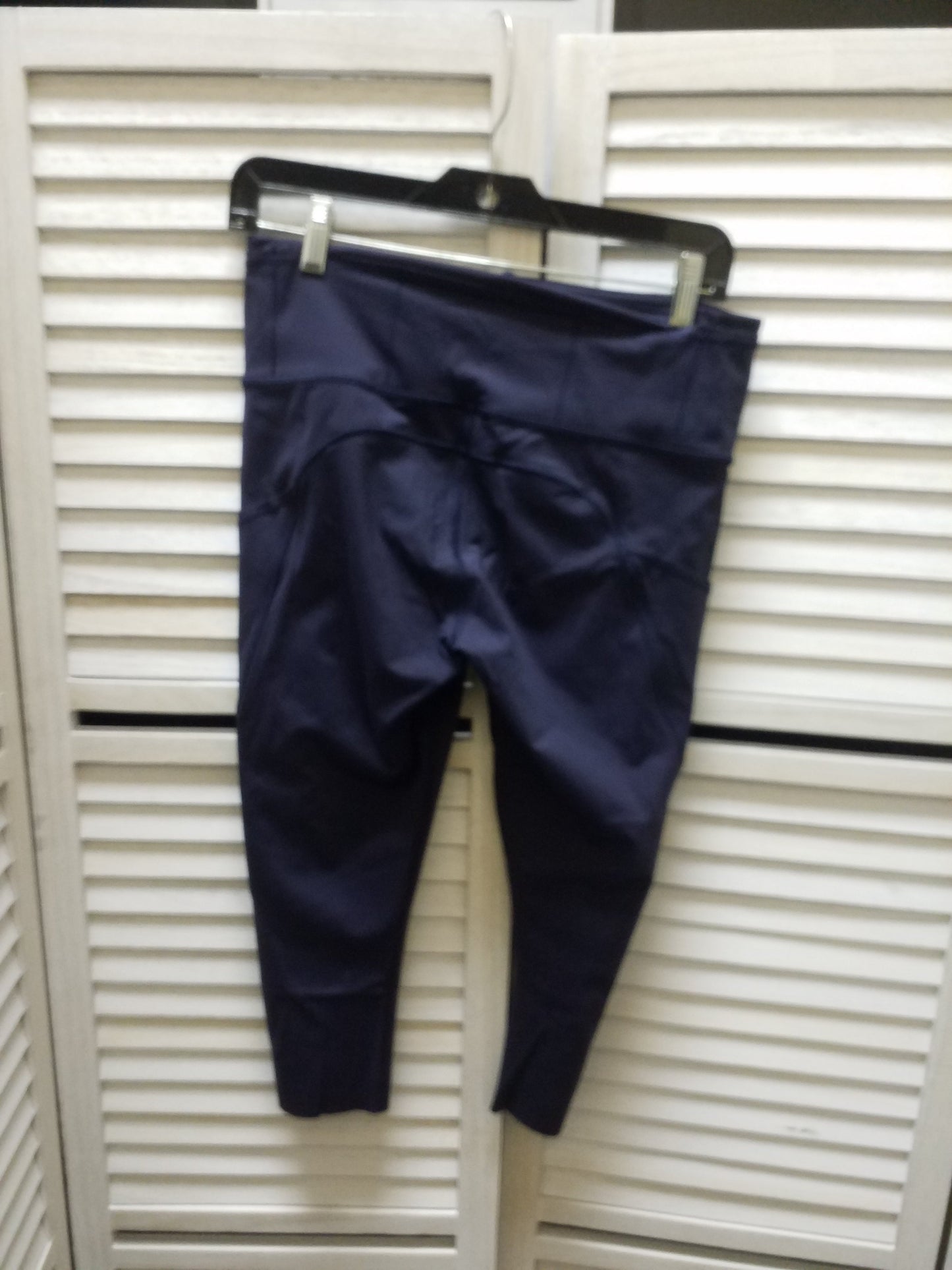 Athletic Leggings Capris By Lululemon Size: 10