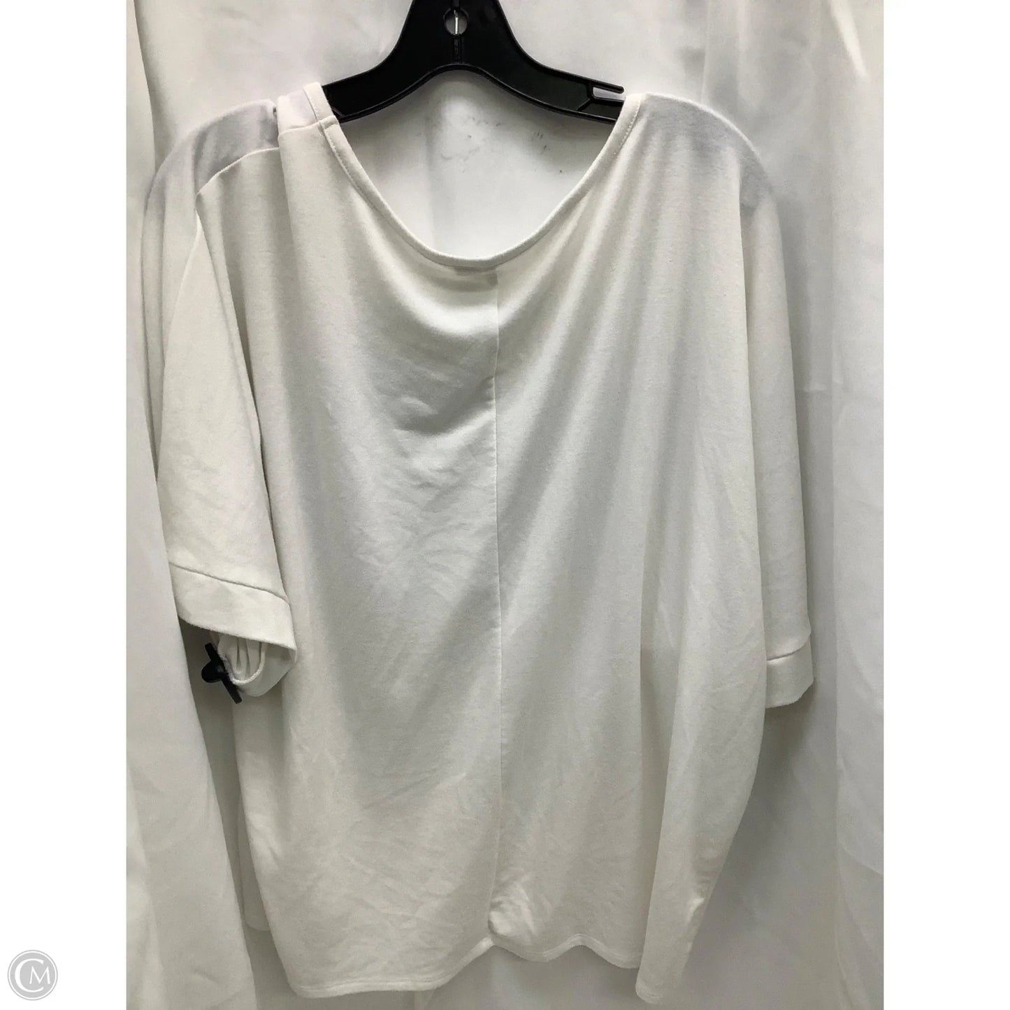 Top Short Sleeve By Cato In White, Size: Xl