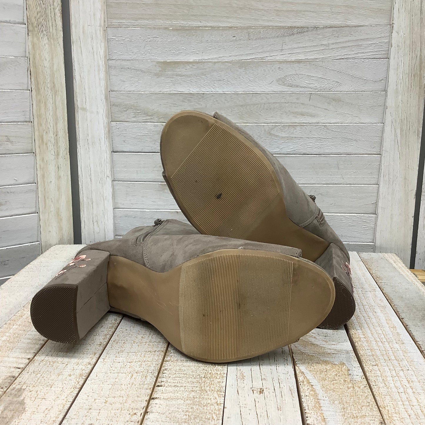 Boots Ankle Heels By Candies Size: 10