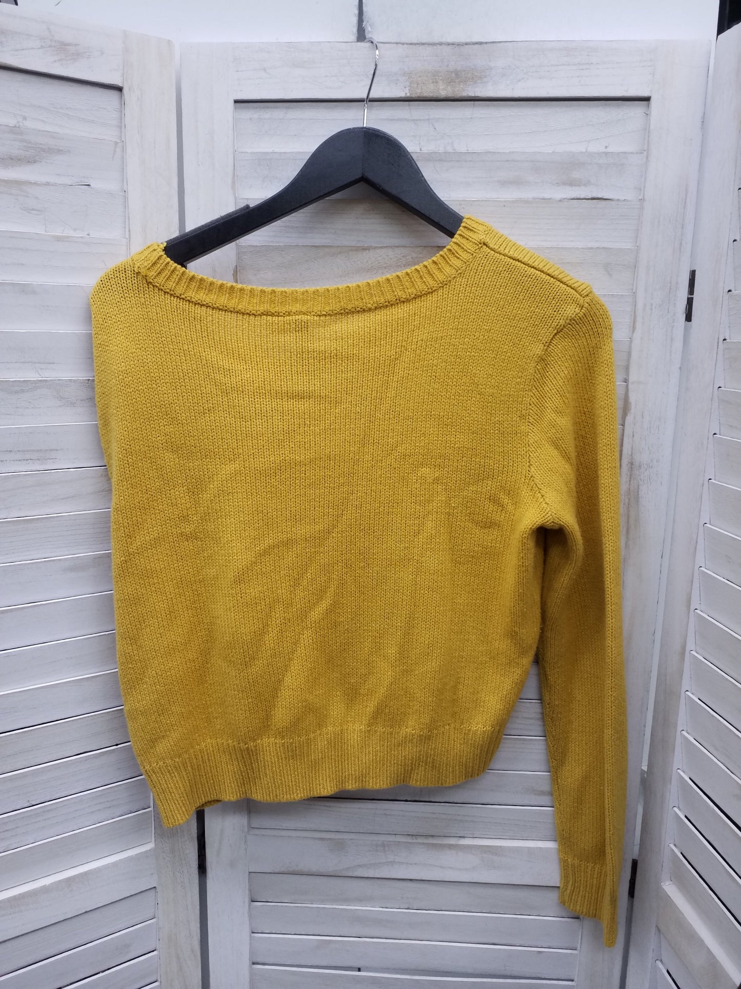 Sweater By Divided Size: M
