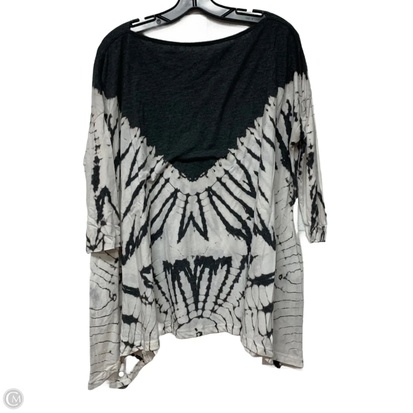 Top 3/4 Sleeve By We The Free In Grey & White, Size: L