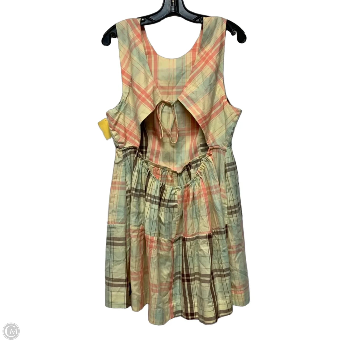 Dress Casual Short By Lyrebird In Plaid Pattern, Size: M
