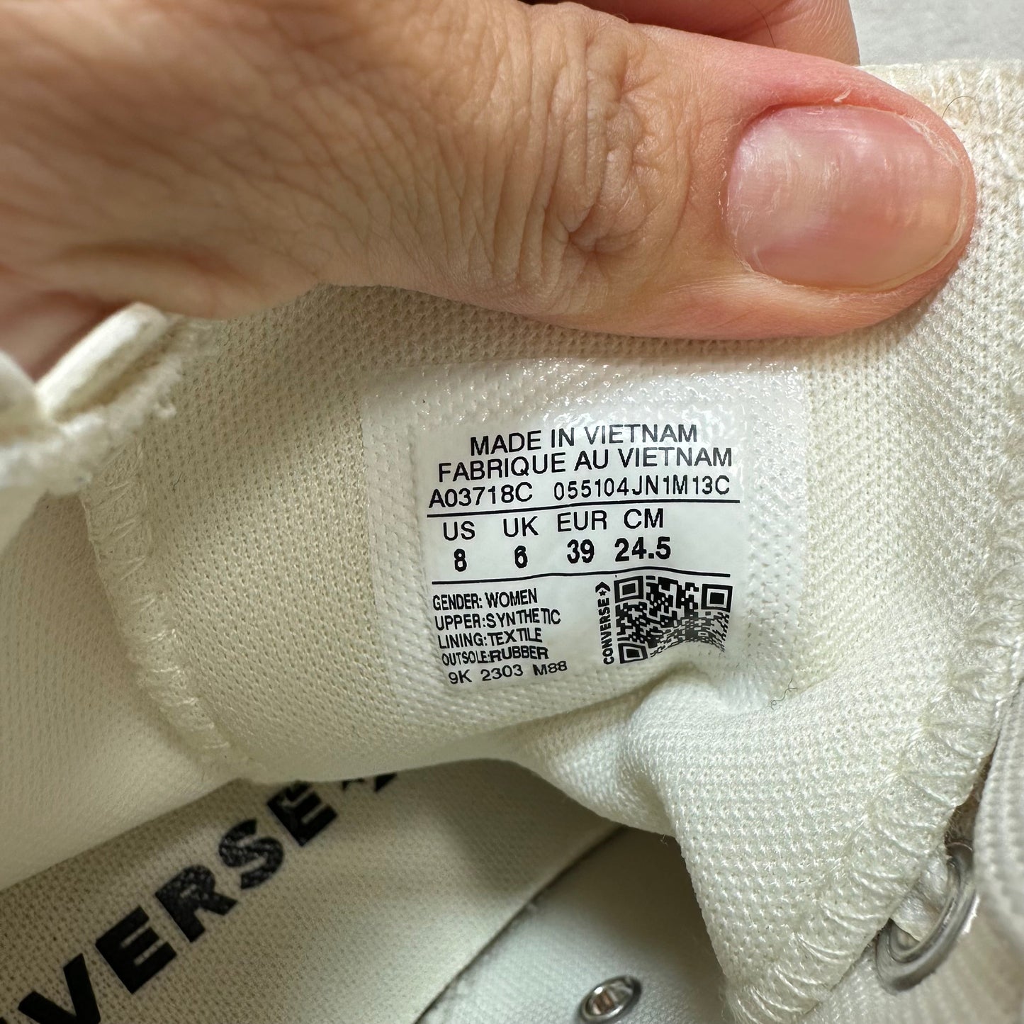 Shoes Sneakers By Converse In White, Size: 8