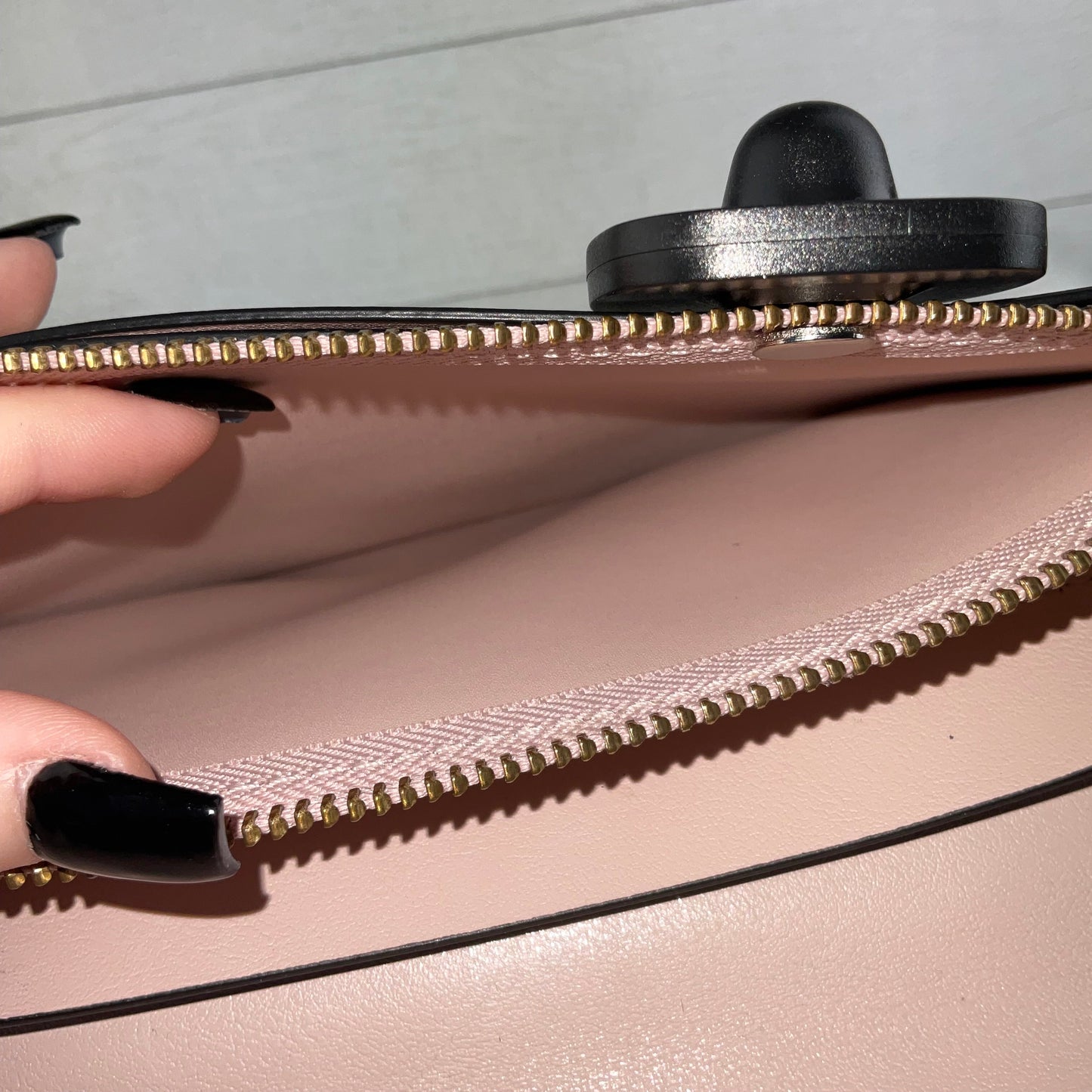 Handbag Designer By Kate Spade Size: Medium