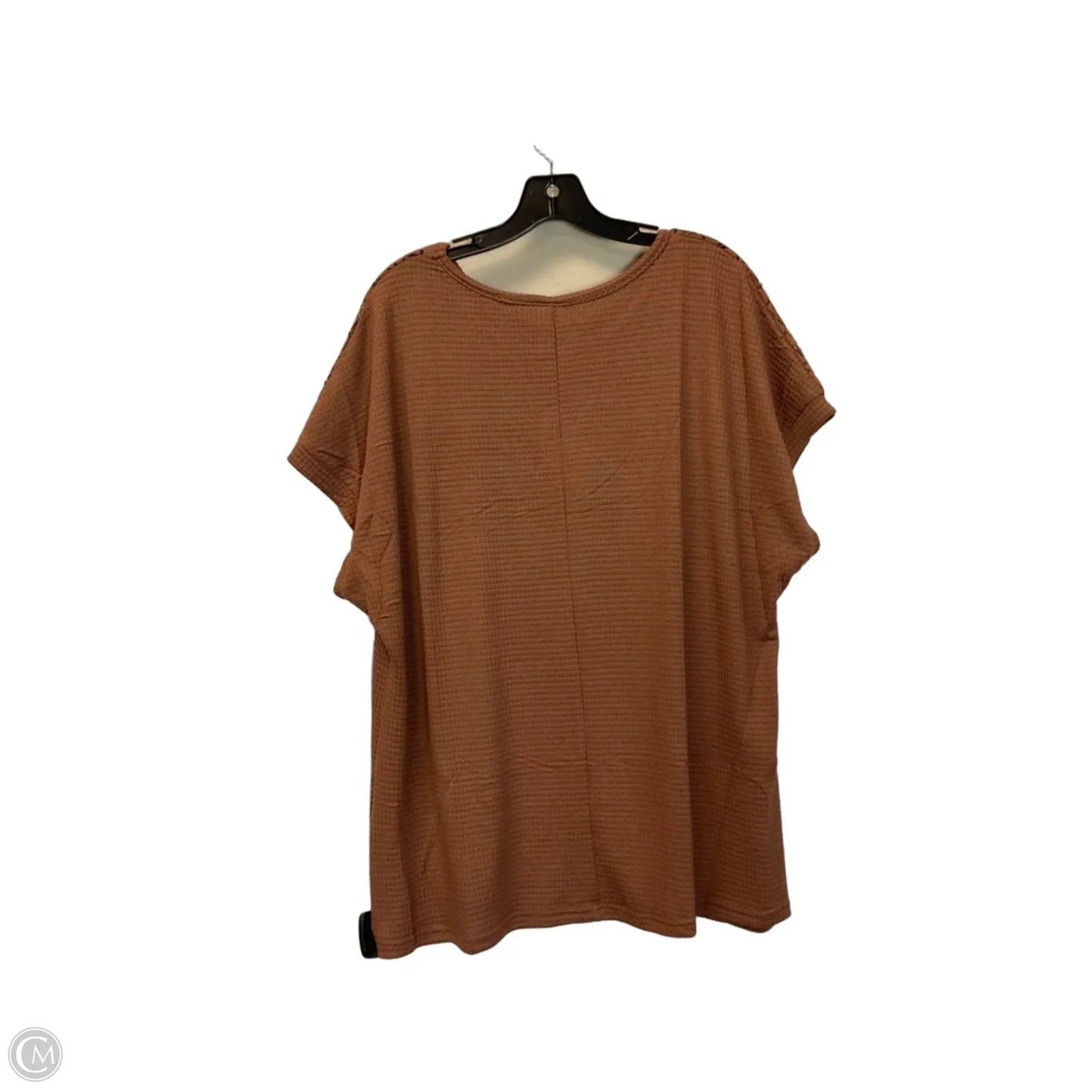 Top Short Sleeve By Dokotoo In Brown, Size: 2x