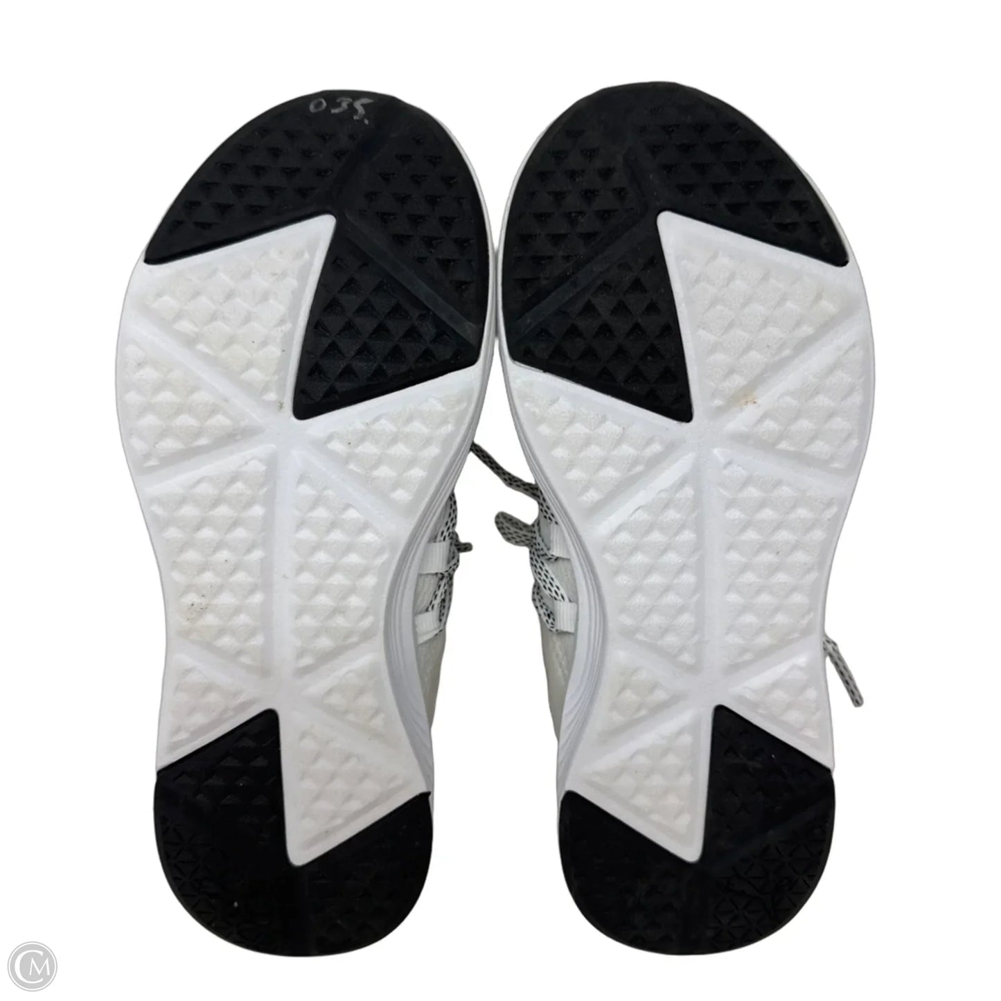 Shoes Athletic By Puma In White, Size: 7