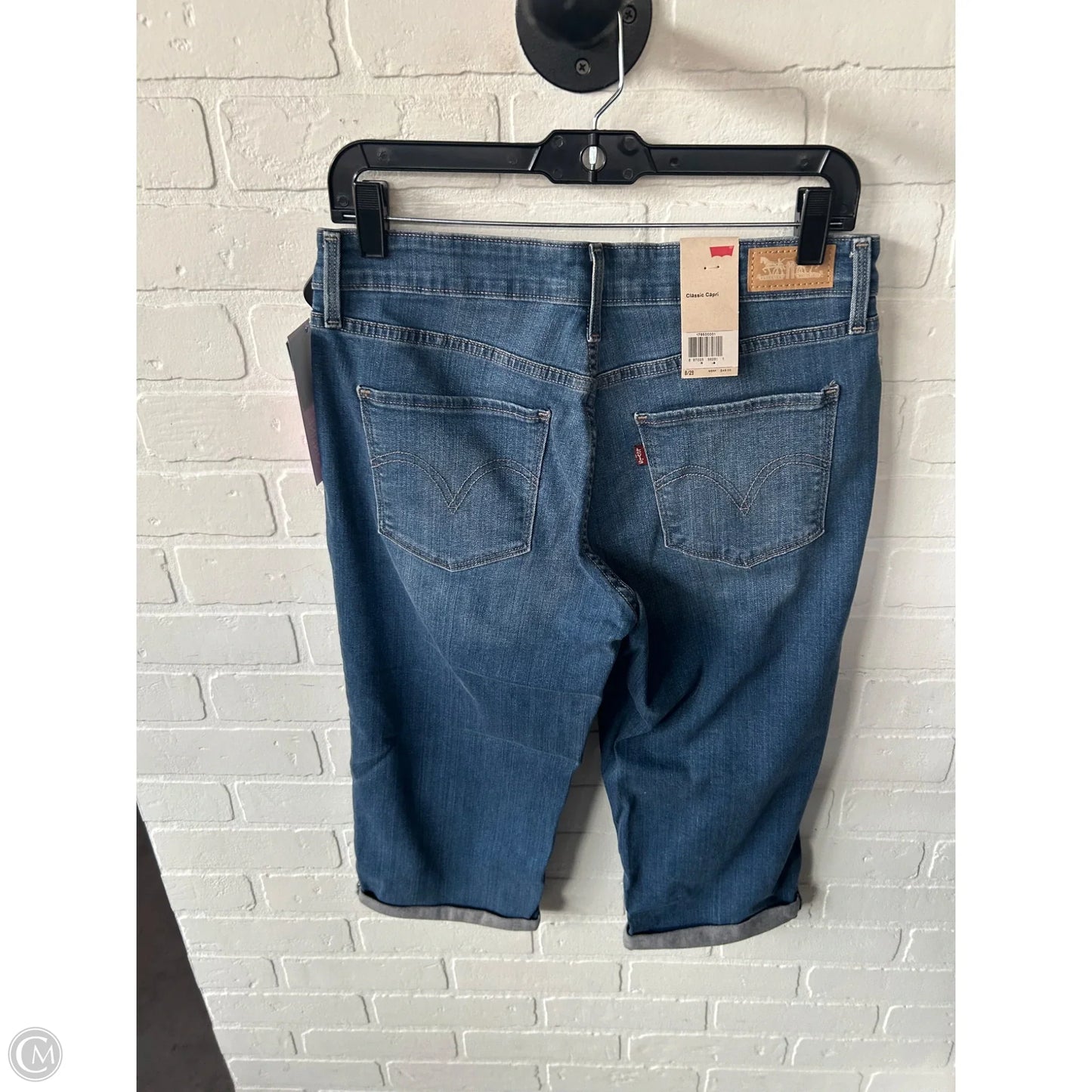 Capris By Levis In Blue Denim, Size: 8
