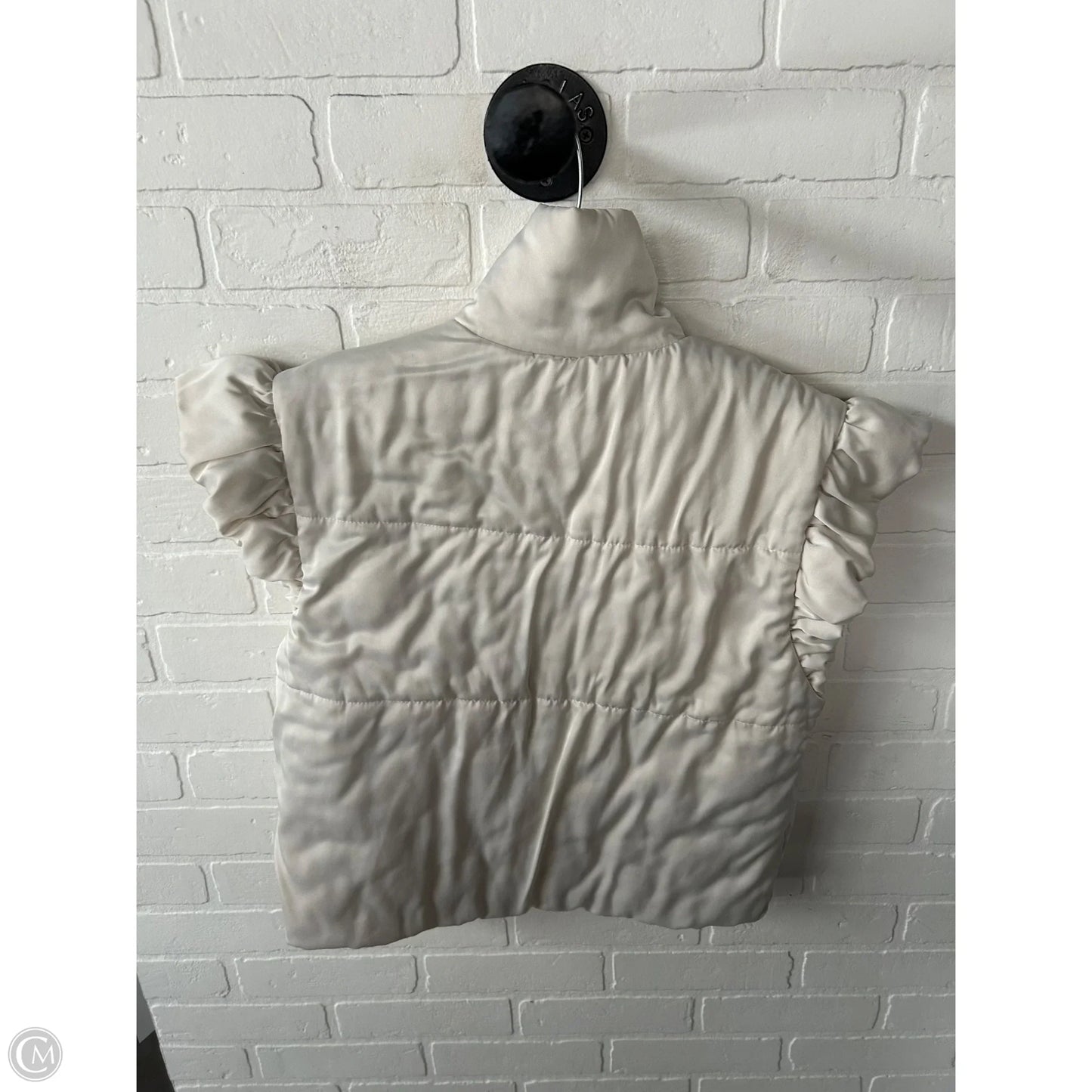 Vest Puffer & Quilted By Altard State In Cream & Silver, Size: Xs