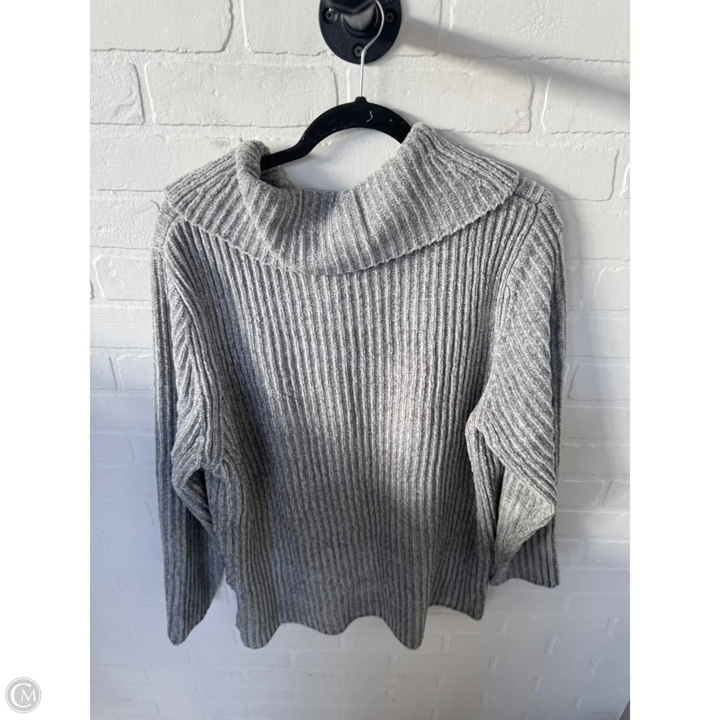 Sweater By Cmc In Grey, Size: 1x