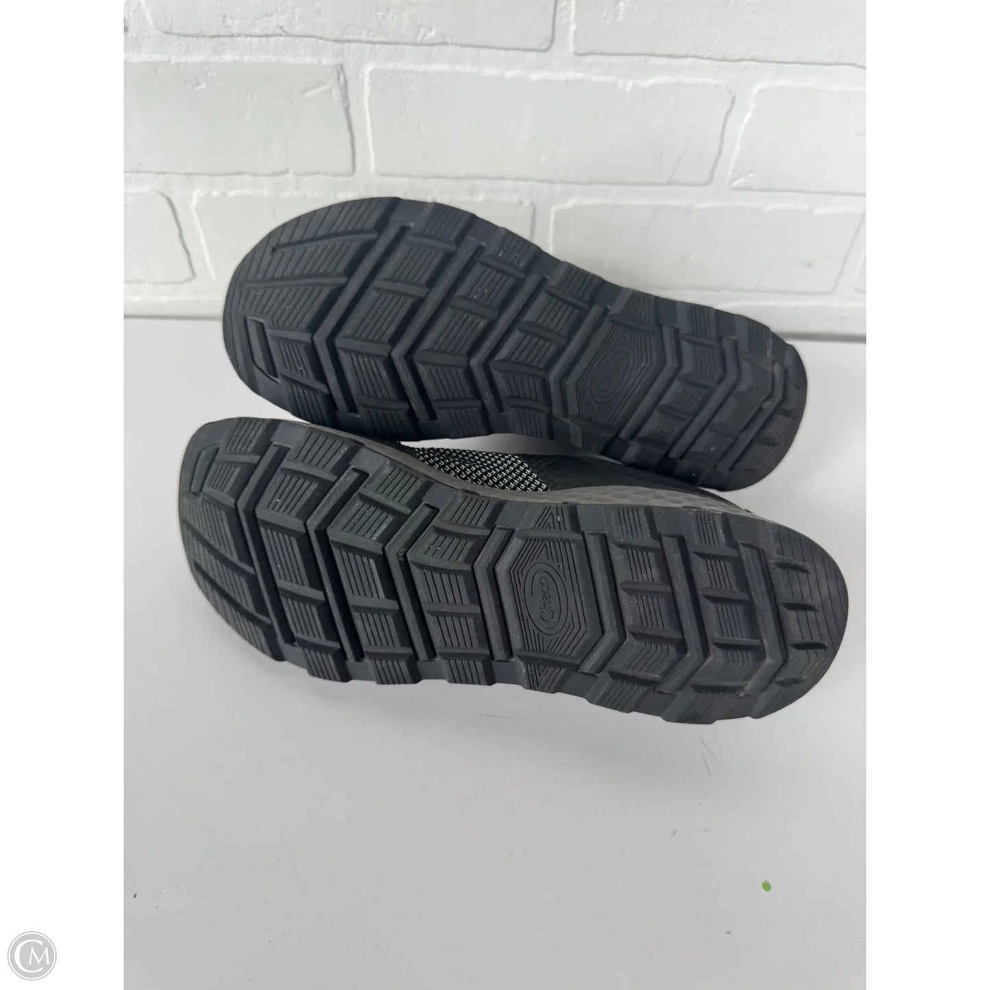 Shoes Athletic By Chacos In Black & White, Size: 7