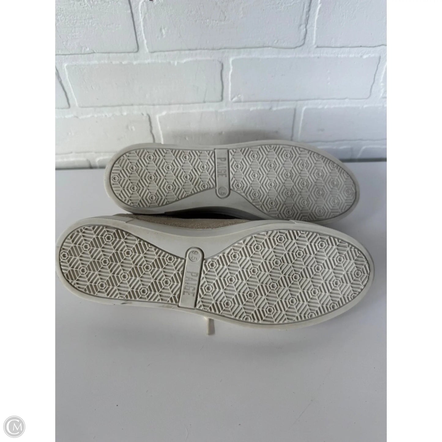 Shoes Sneakers By Paige In Gold, Size: 9.5