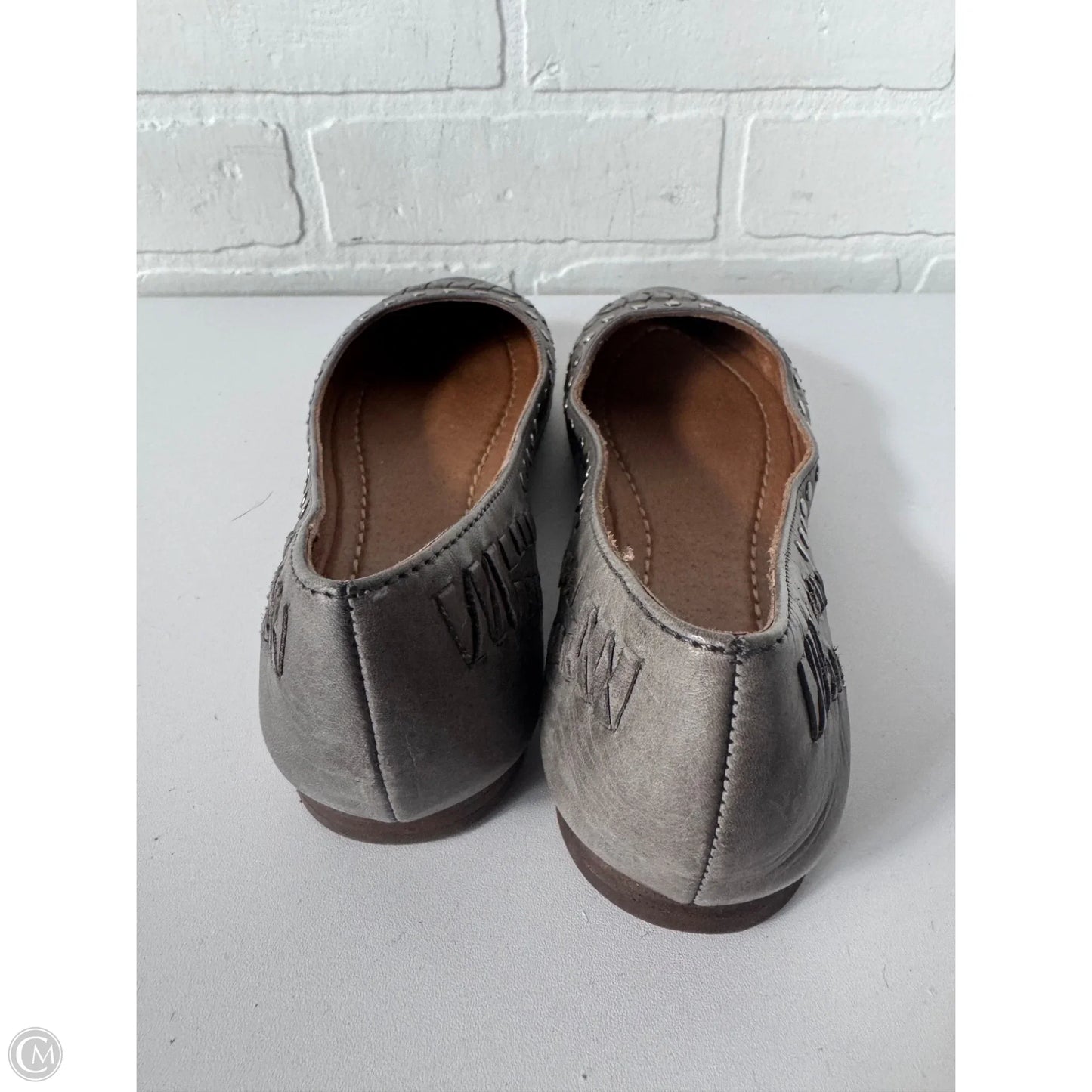 Shoes Designer By Frye In Brown & Grey, Size: 5.5
