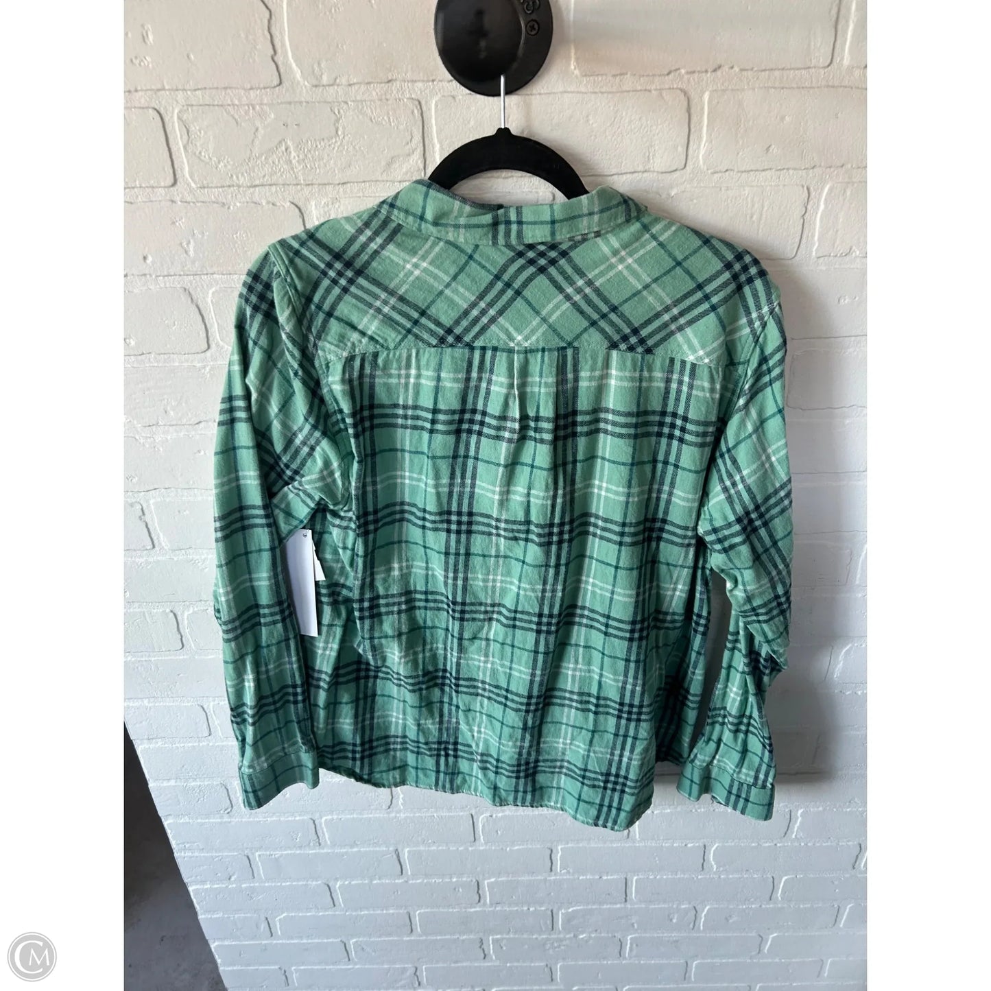 Top Long Sleeve By Eddie Bauer In Green, Size: L