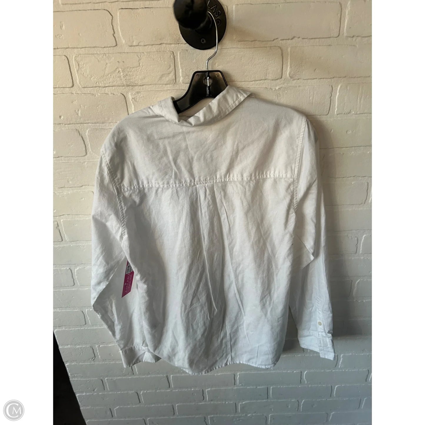 Top Long Sleeve By Universal Thread In White, Size: S