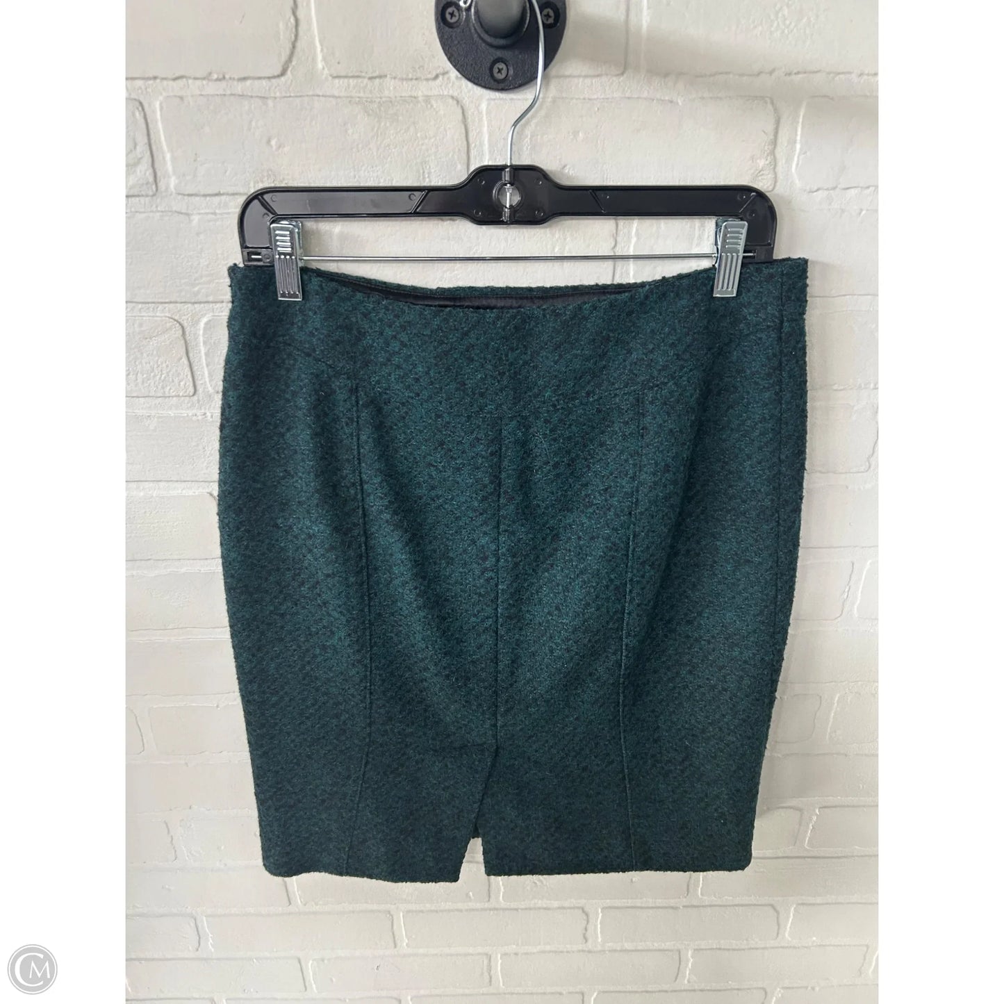 Skirt Mini & Short By Banana Republic In Black & Green, Size: 4