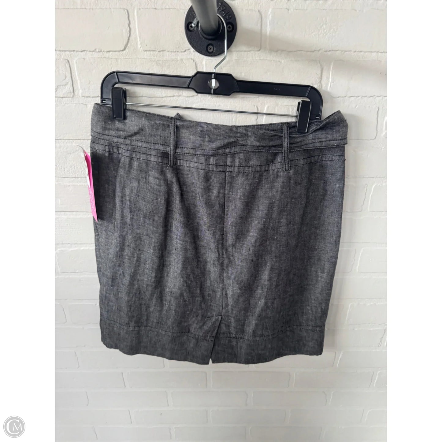 Skirt Mini & Short By Banana Republic In Grey, Size: 10