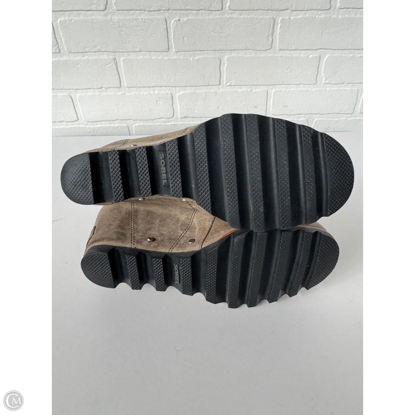 Boots Ankle Heels By Sorel In Grey, Size: 7.5