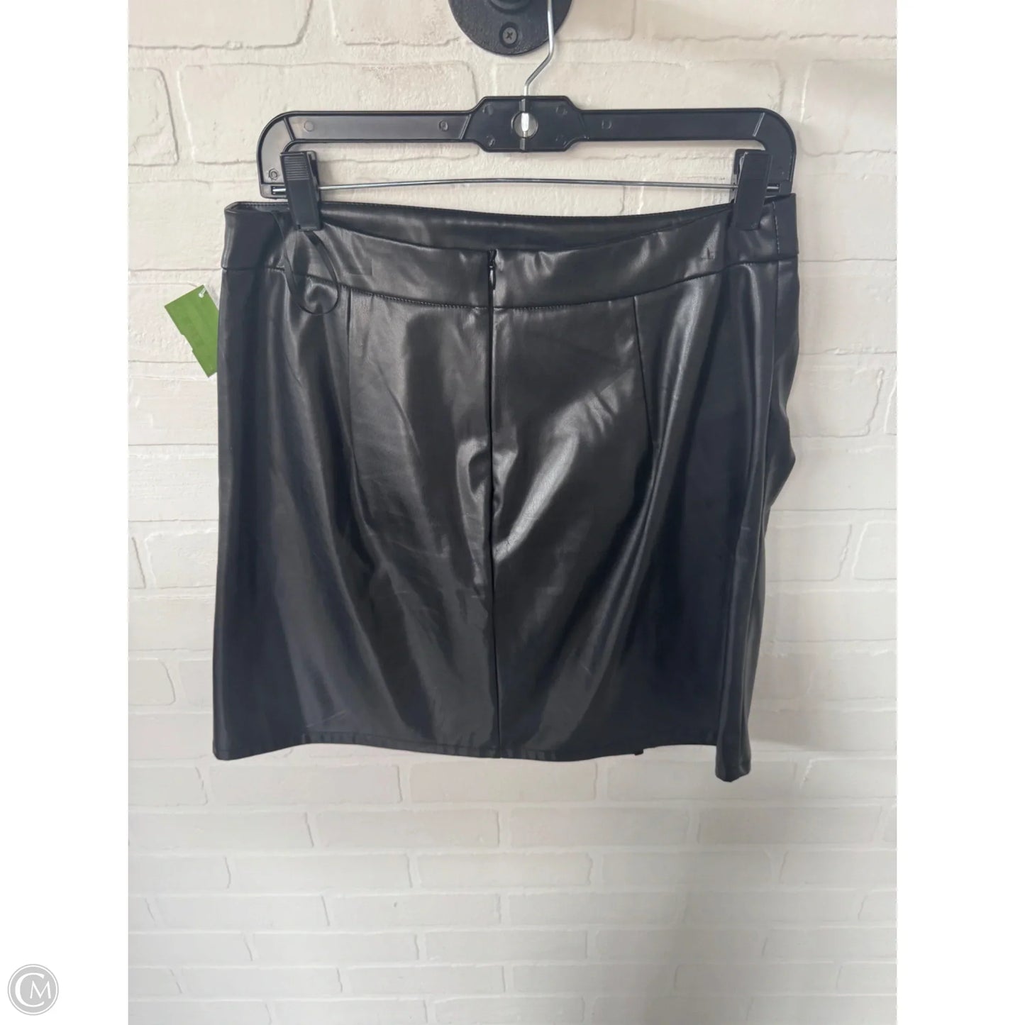 Skirt Mini & Short By Kate Kasin In Black, Size: 12