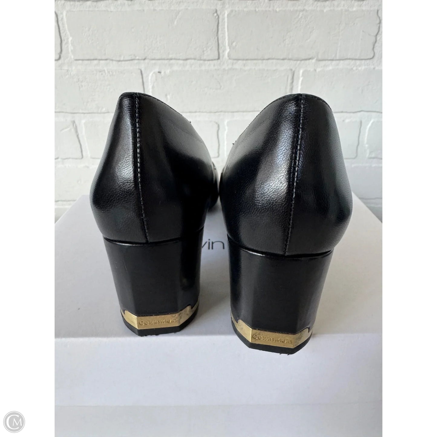 Shoes Heels Block By Calvin Klein In Black & Gold, Size: 6