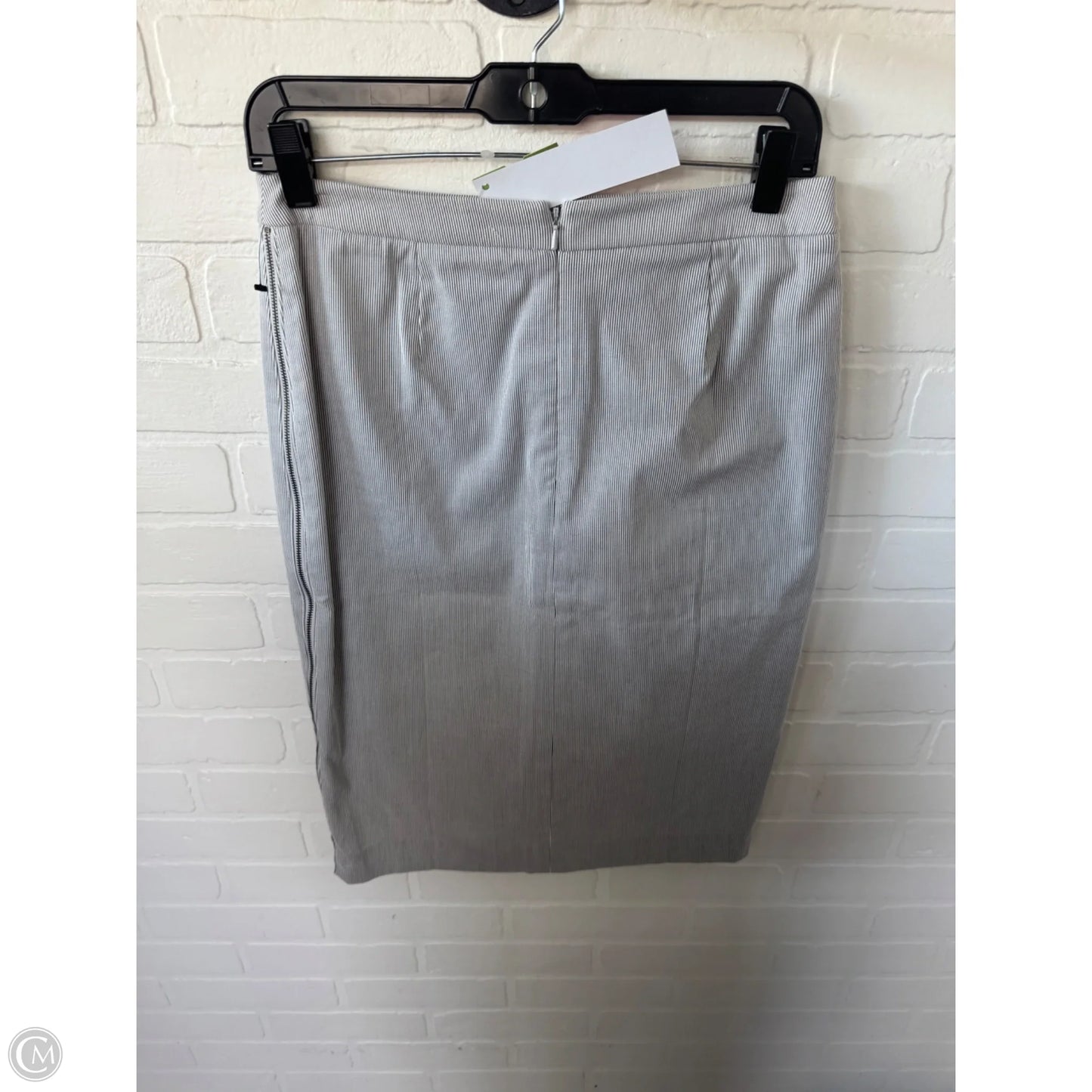 Skirt Mini & Short By Halogen In Grey & White, Size: 4