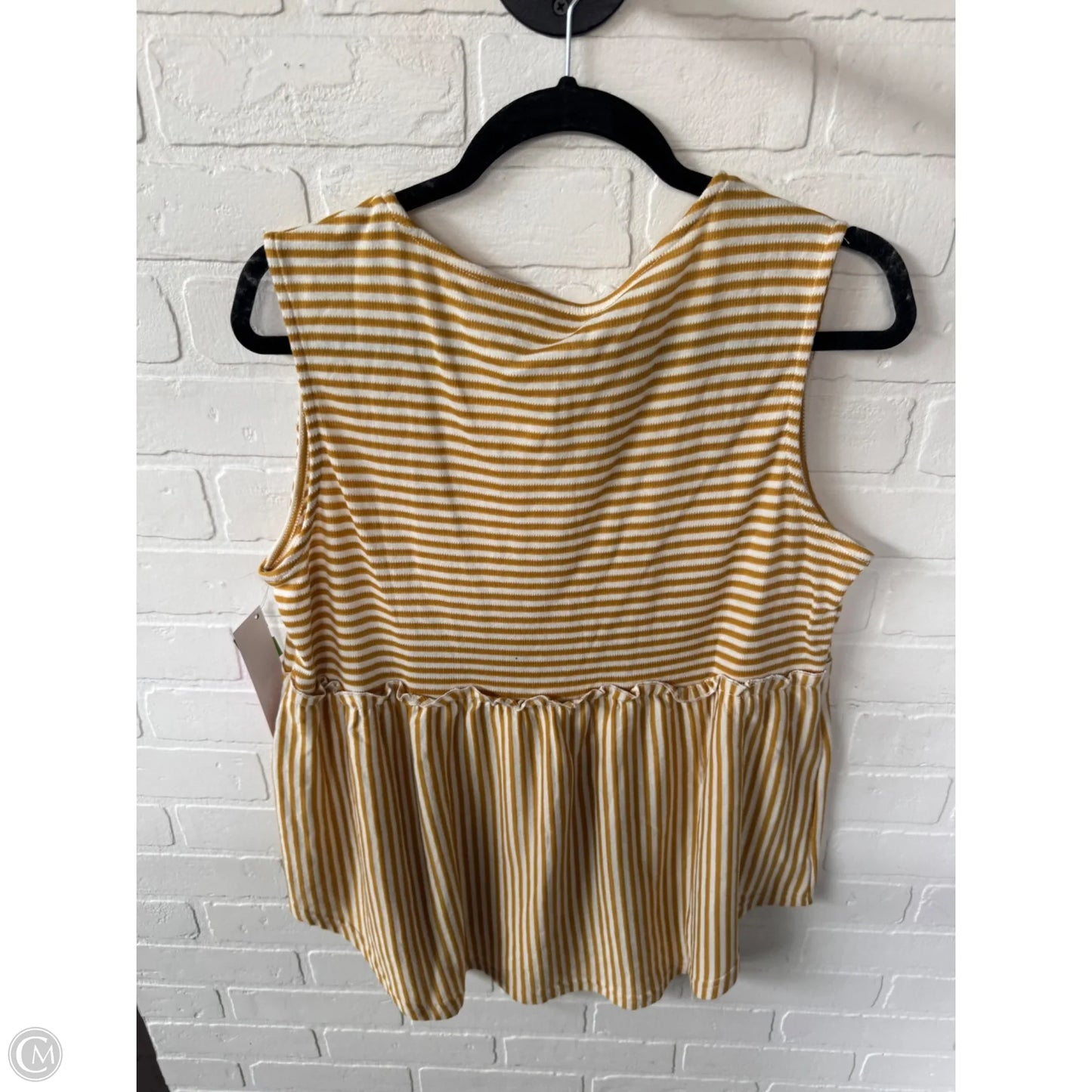 Top Sleeveless By Suzanne Betro In Yellow, Size: L