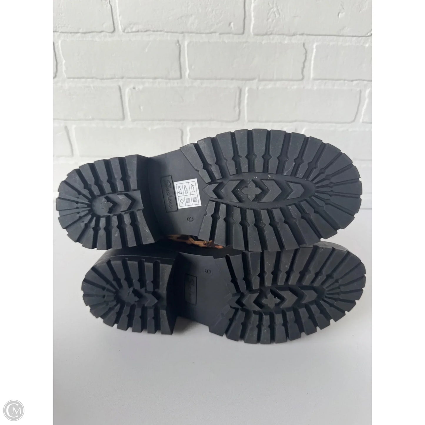 Boots Ankle Heels By Skechers In Animal Print, Size: 9