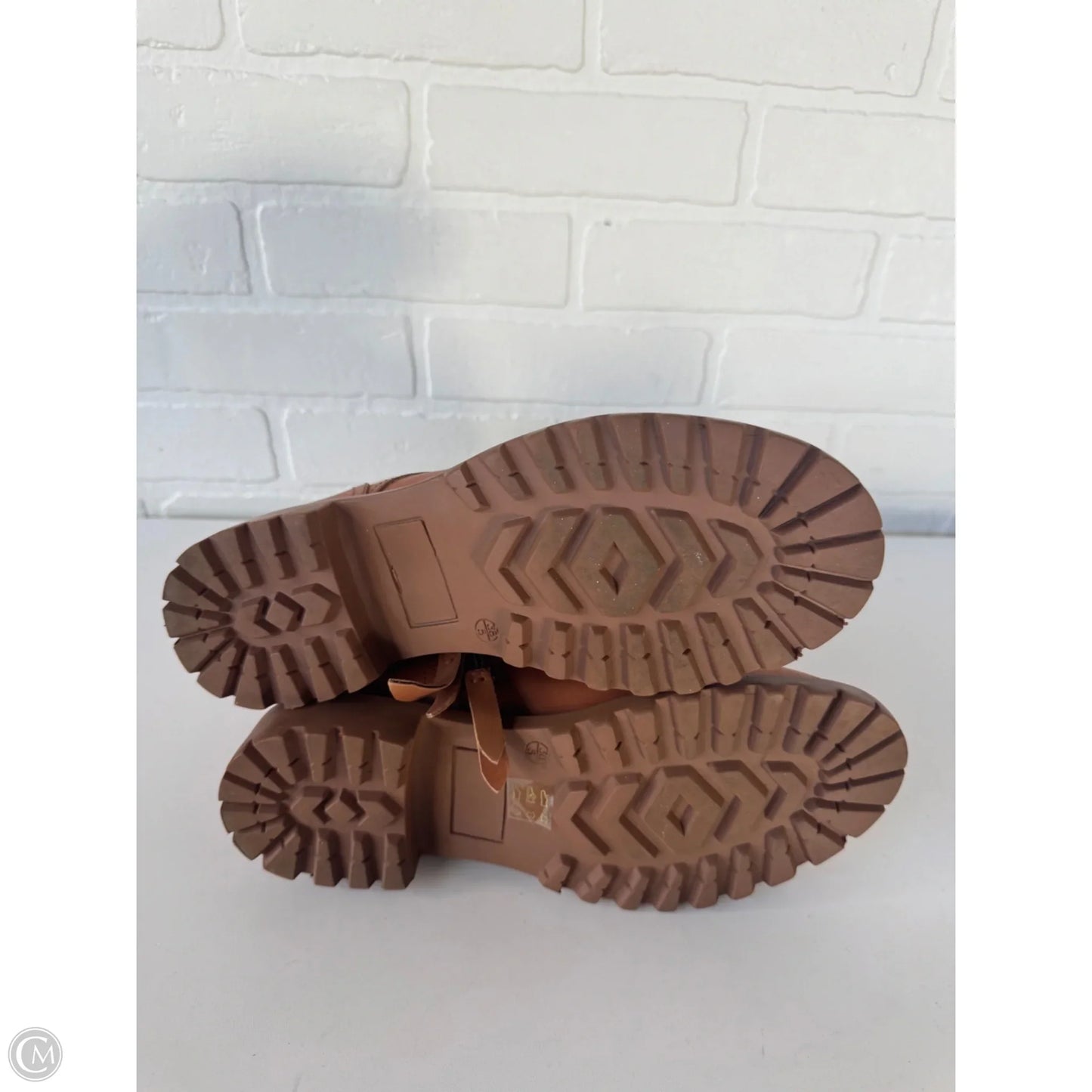 Boots Mid-calf Flats By Boden In Brown, Size: 8