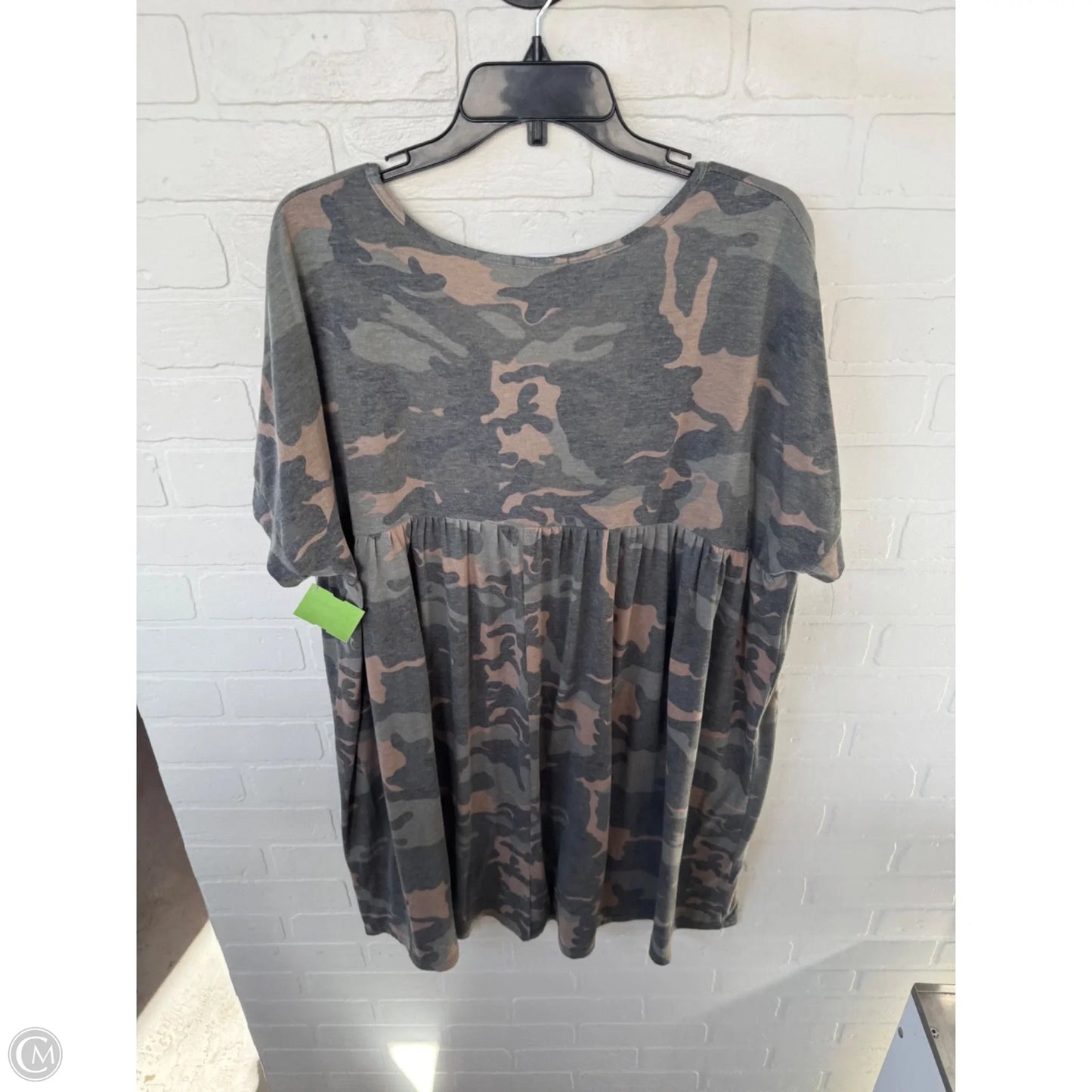 Tunic Short Sleeve By Chicsoul In Black & Green, Size: 2x