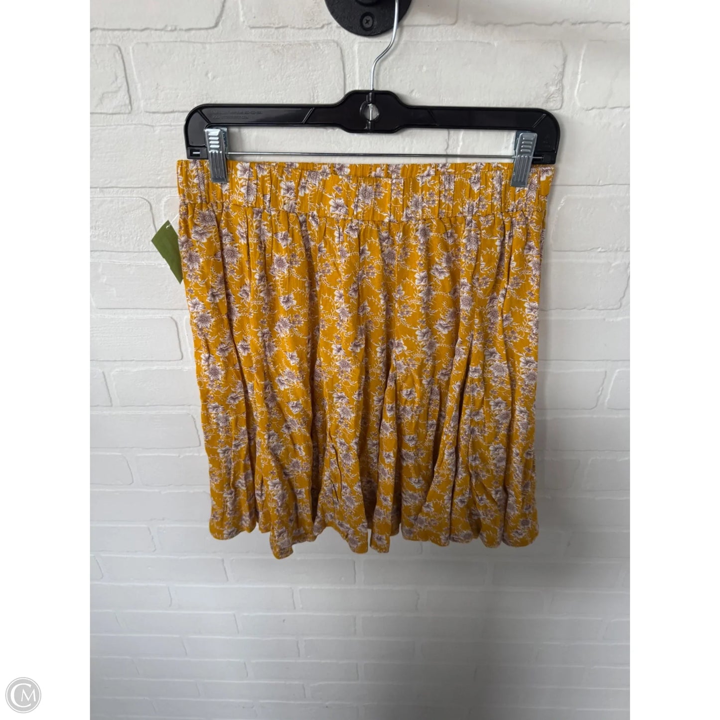 Skirt Mini & Short By Easel In Yellow, Size: 12