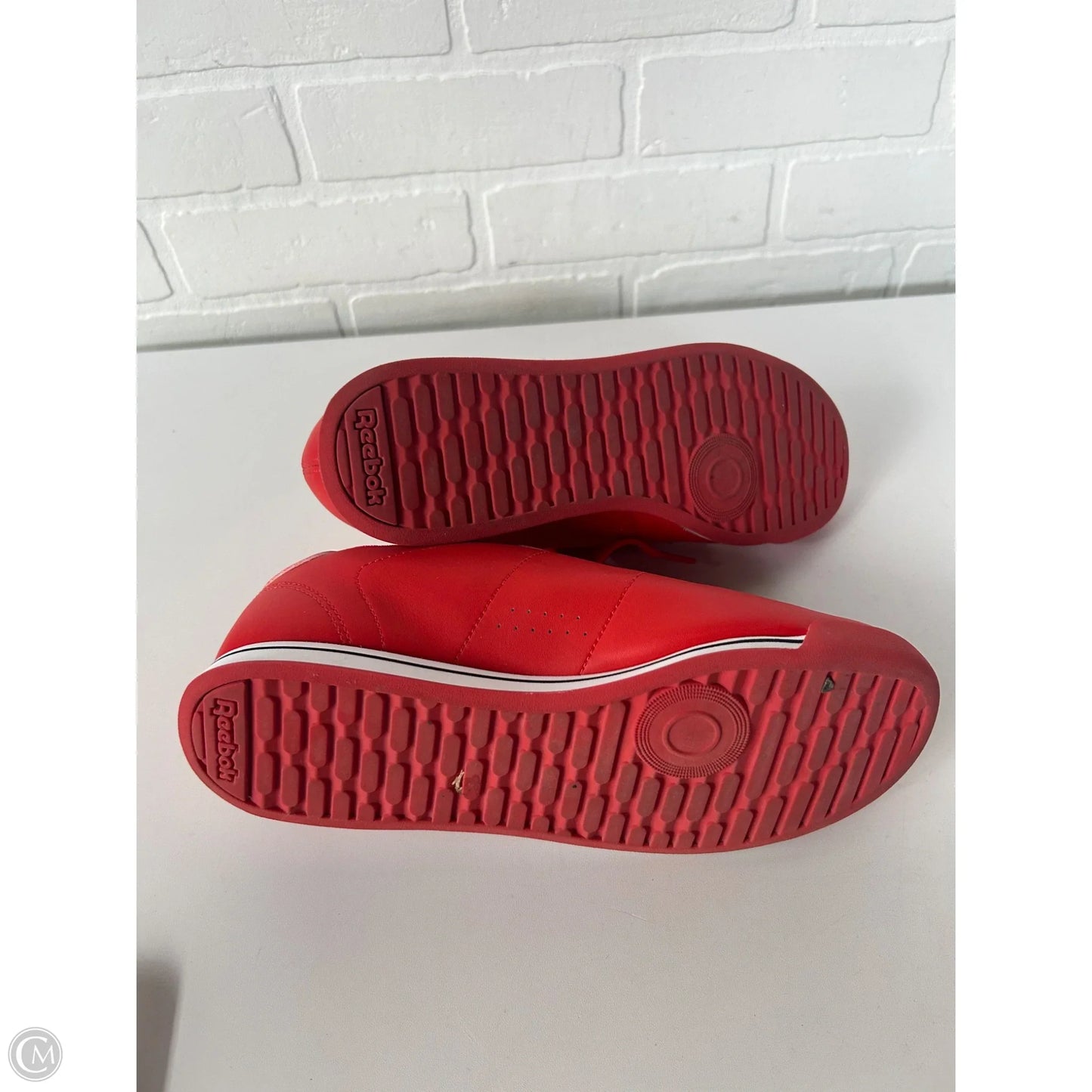 Shoes Sneakers By Reebok In Red, Size: 8