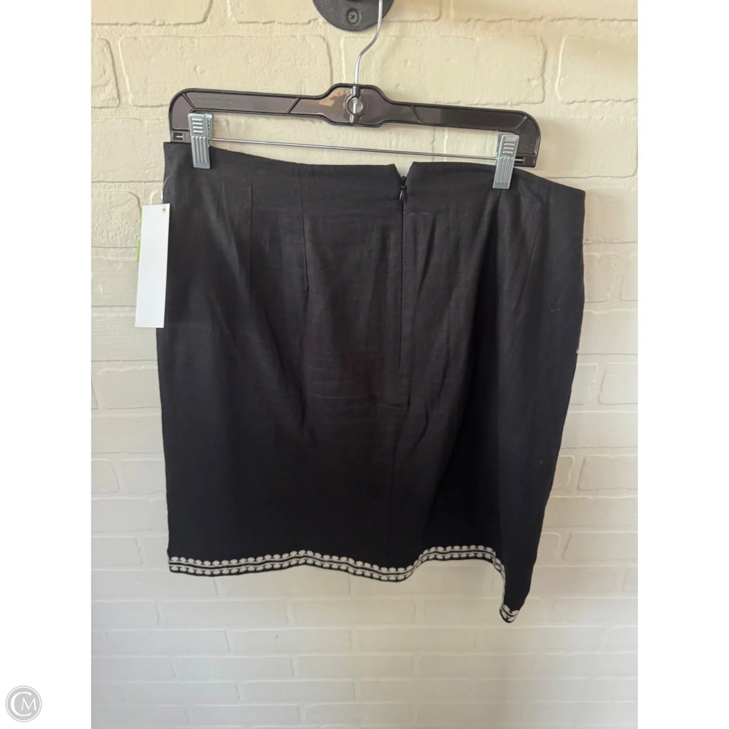 Skirt Mini & Short By Ann Taylor In Black & Cream, Size: L