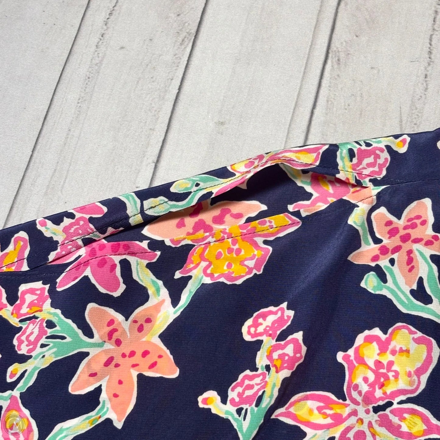 Top Short Sleeve Designer By Lilly Pulitzer In Floral Print, Size: L