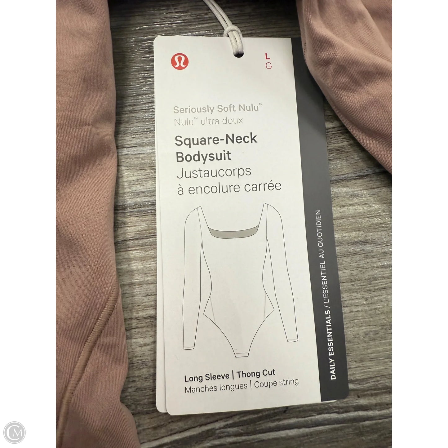 Athletic Top Long Sleeve Collar By Lululemon In Mauve, Size: L