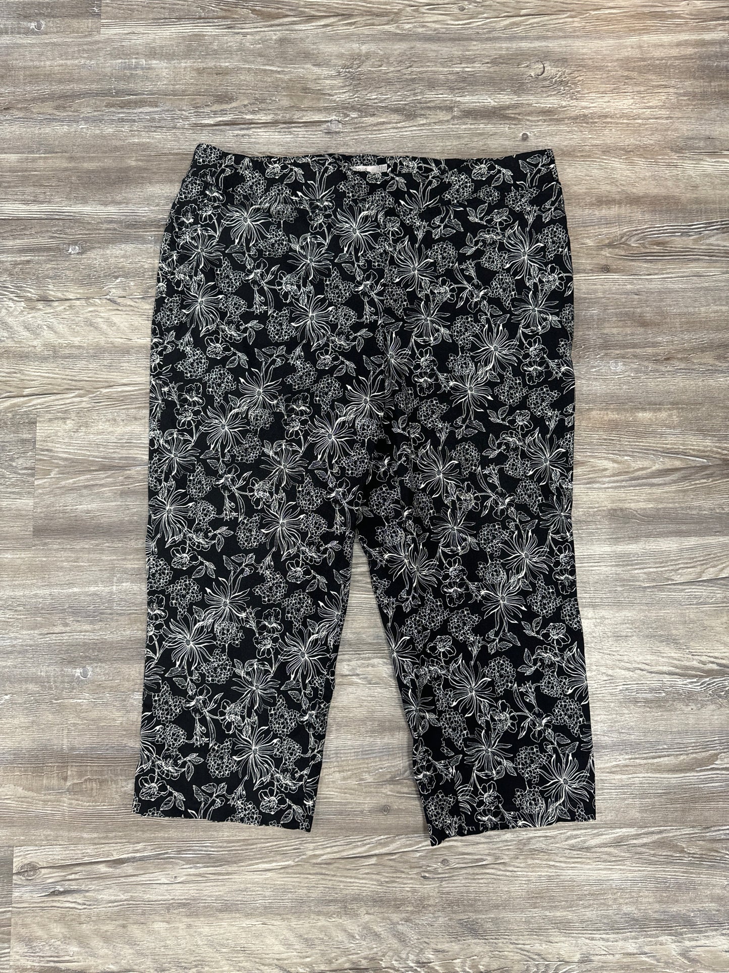 Black & White Pants Cropped Dalia, Size 18