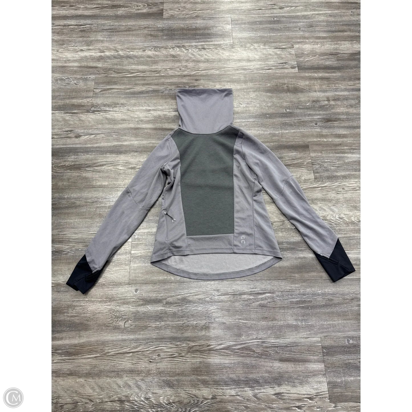 Athletic Top Long Sleeve Collar By On Cloud In Grey & Purple, Size: Xs