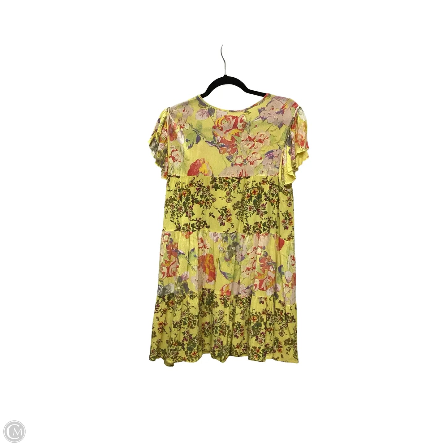 Dress Casual Short By Clothes Mentor In Yellow, Size: M