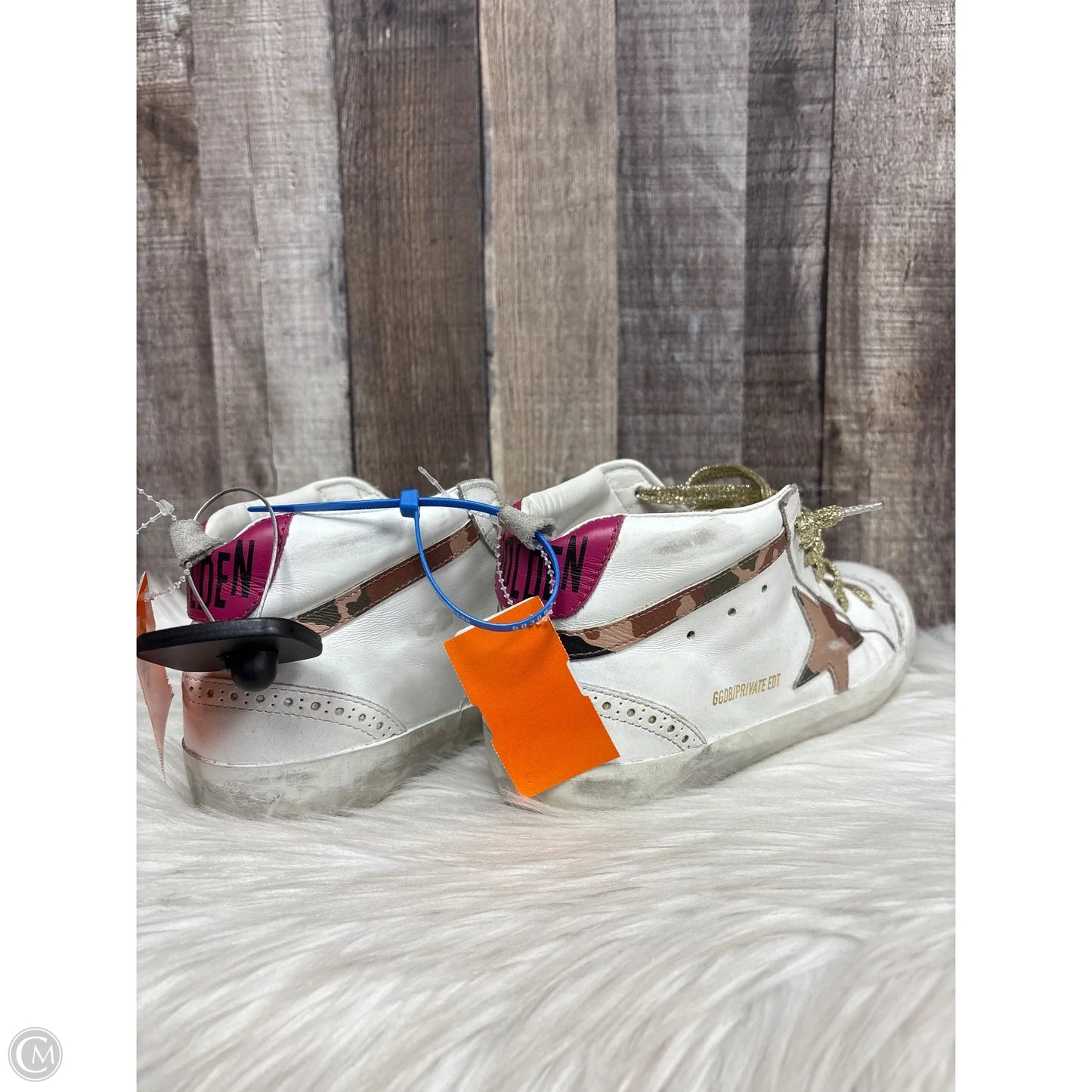 Shoes Luxury Designer By Golden Goose In Gold & White, Size: 8.5