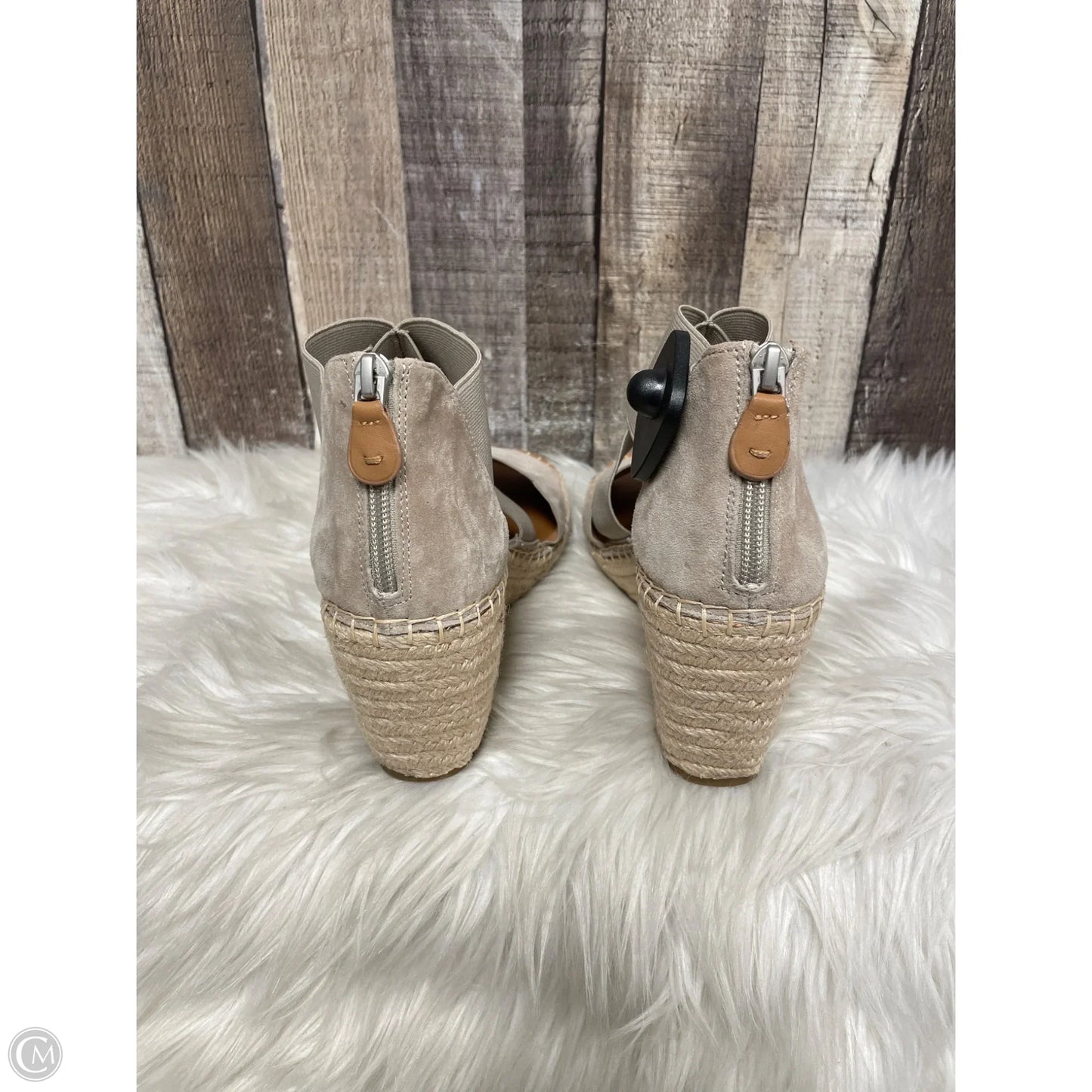 Sandals Heels Wedge By Gentle Souls In Taupe, Size: 10