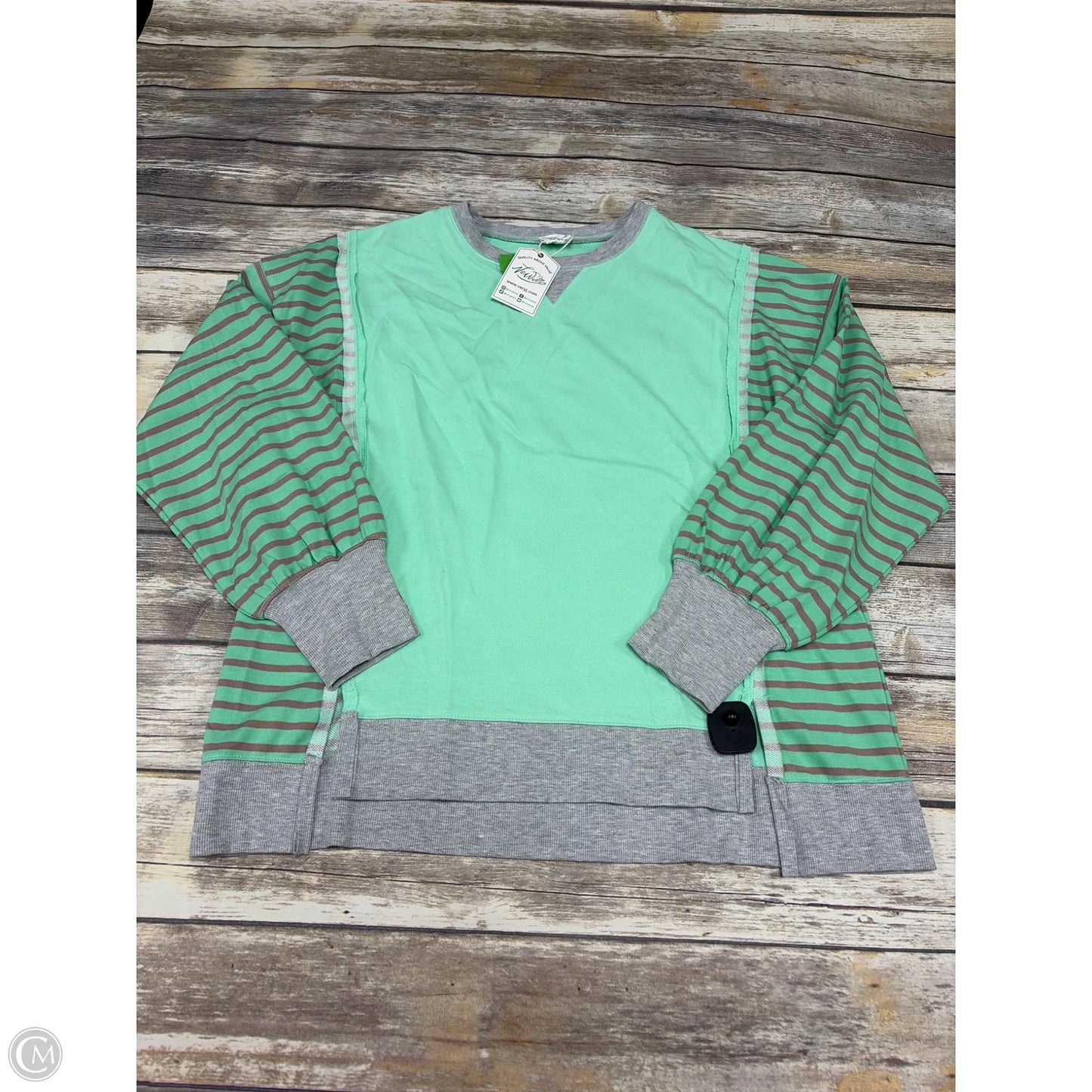 Sweatshirt Crewneck By New In In Green & Grey, Size: M
