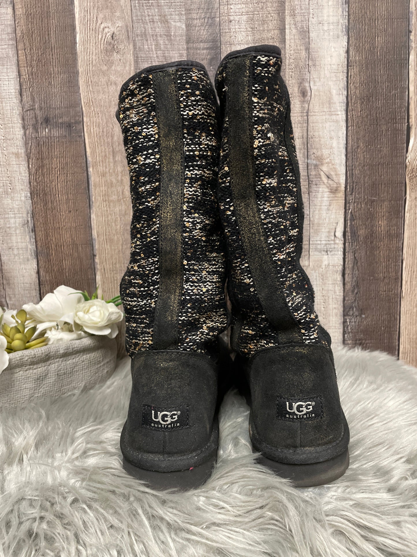 Boots Ankle Flats By Ugg Size: 11