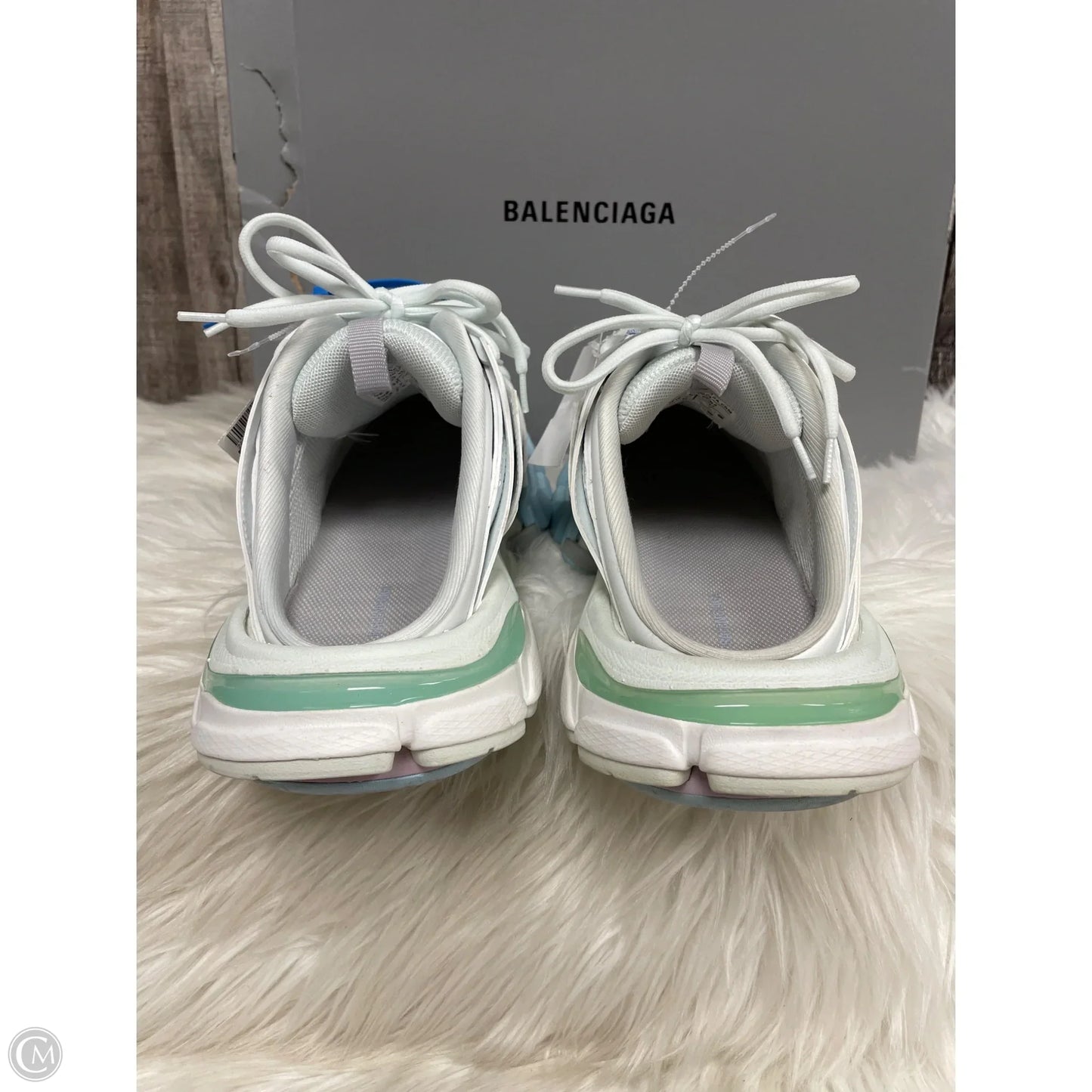 Shoes Luxury Designer By Balenciaga In White, Size: 7